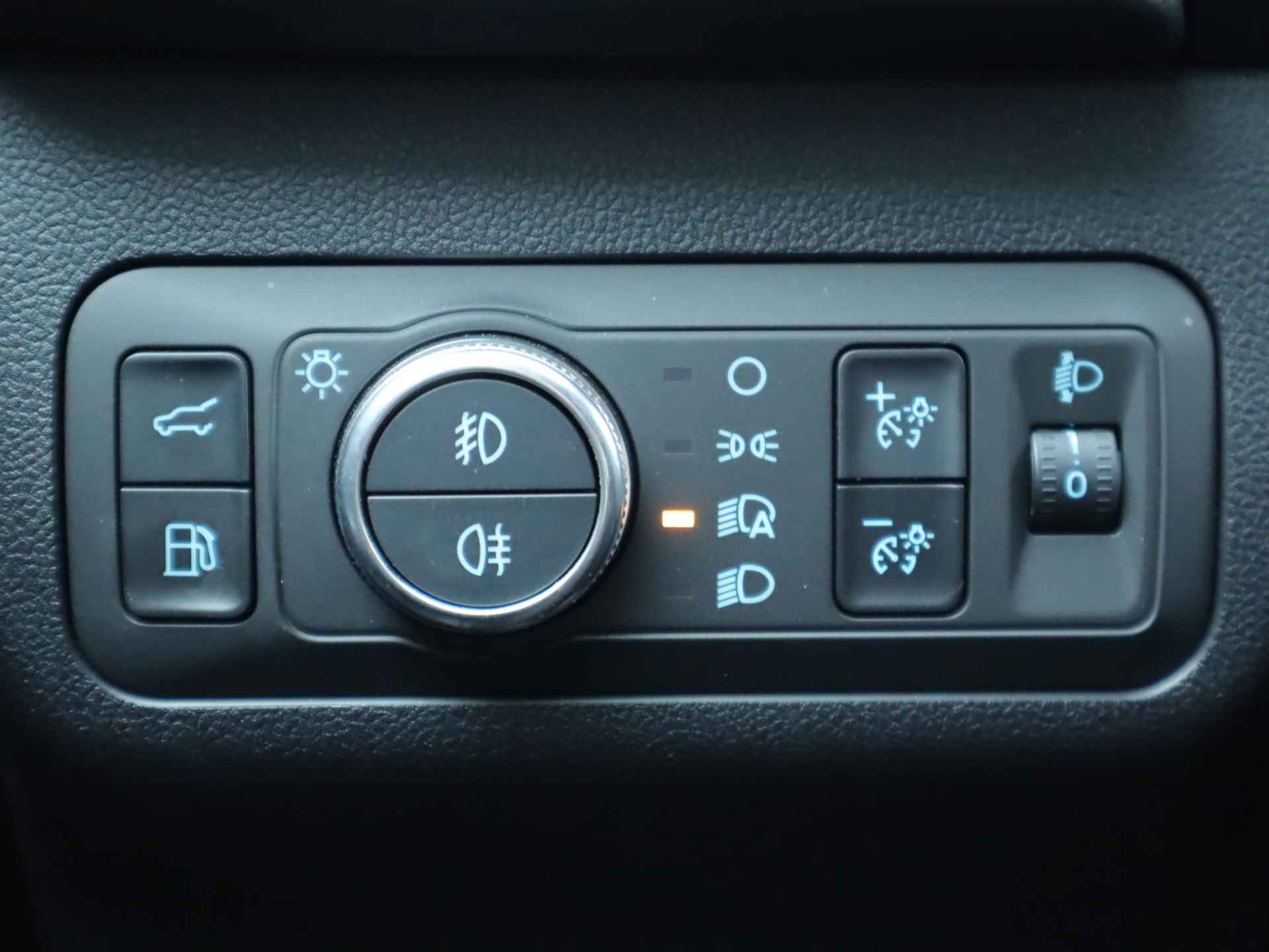 Ford Kuga 2.5 PHEV ST-Line X 225PK | Navigatie | Achteruit rij camera | Parkeer sensoren | Elektrische achterklep | Elektrisch bedienbare achterklep | Climate control - 40/50