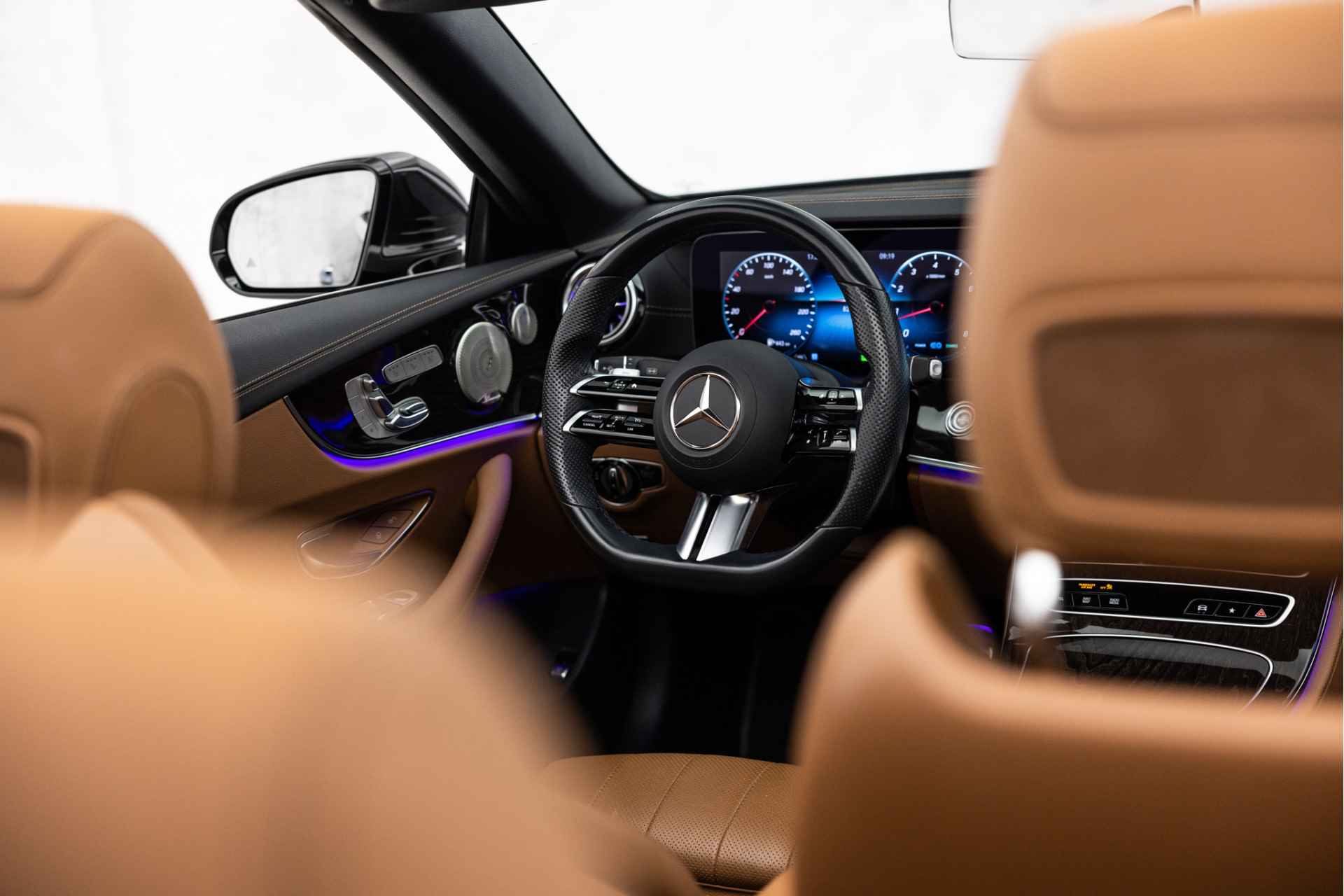 Mercedes-Benz E-Klasse Cabrio 200 AMG Line | Memory | Stoelventilatie | 20" | Exclusief - 20/51