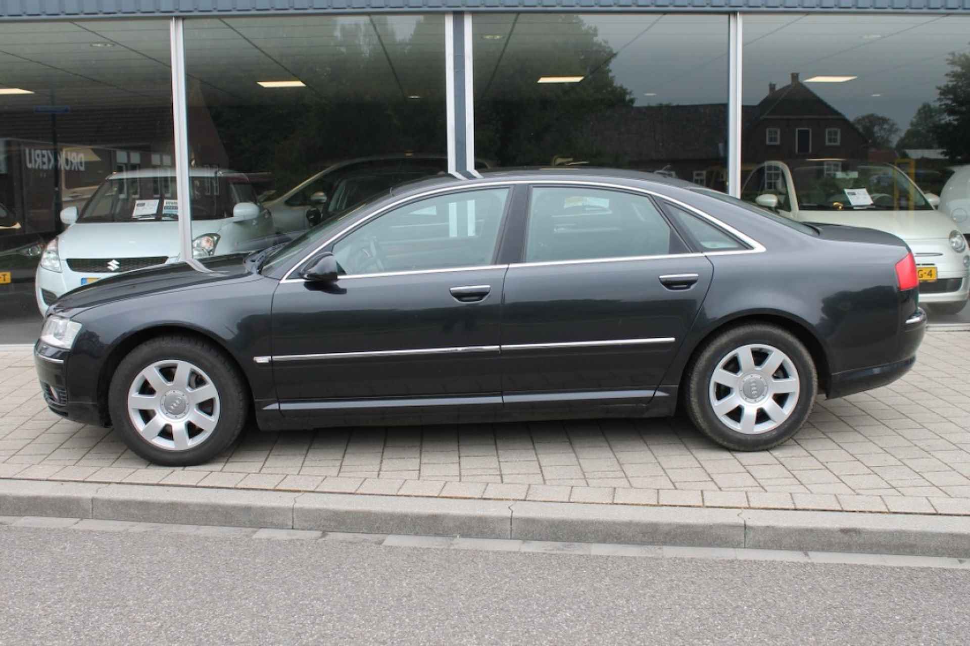 AUDI A8 4.0 TDI quattro. Pro Line / Young timer / - 2/23