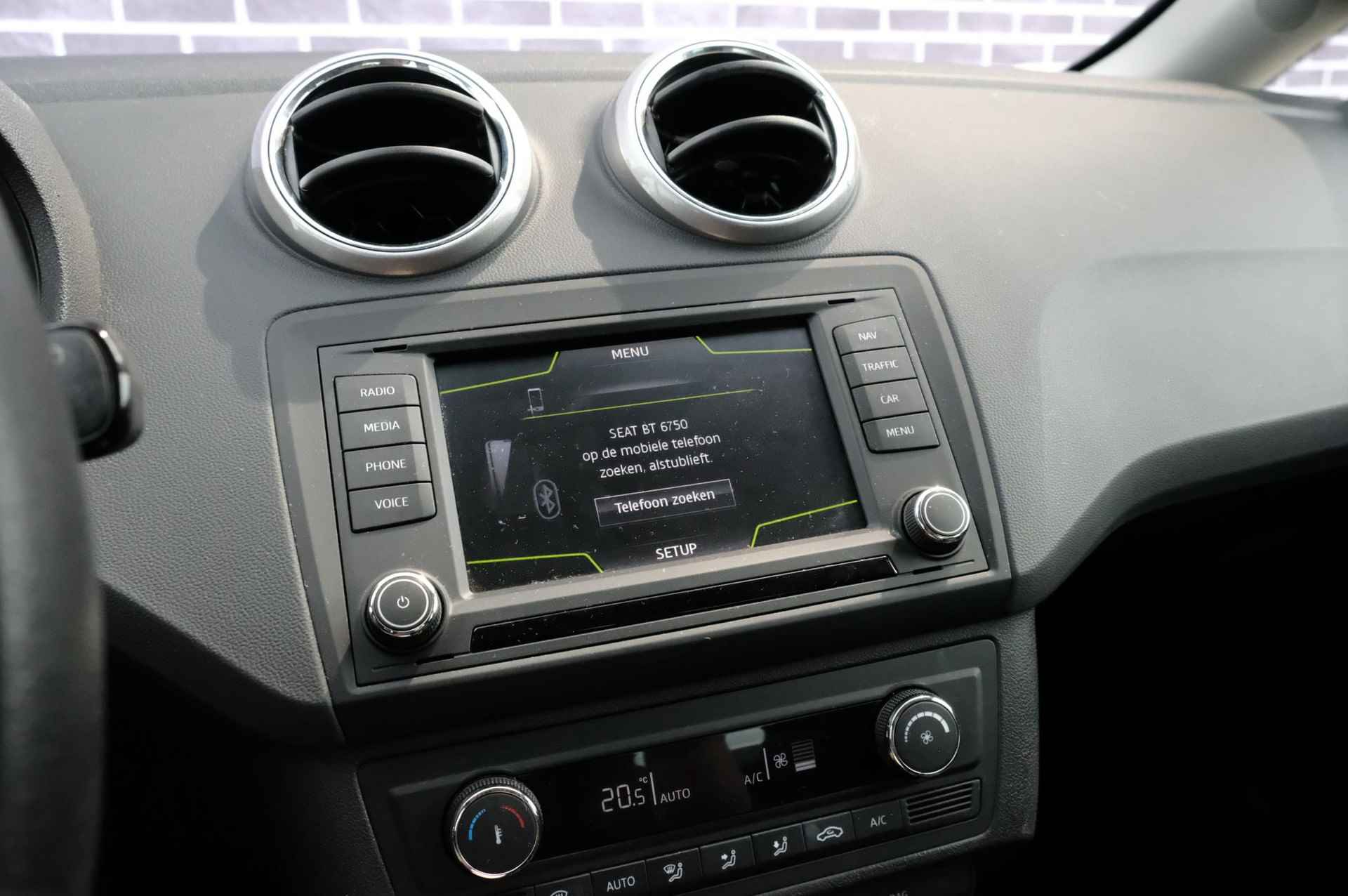 SEAT Ibiza SC 1.0 EcoTSI FR Connect | achteruitrijcamera |  cruise control | DAB ontvanger | navigatie | sportstoelen | stoelverwarming - 30/38