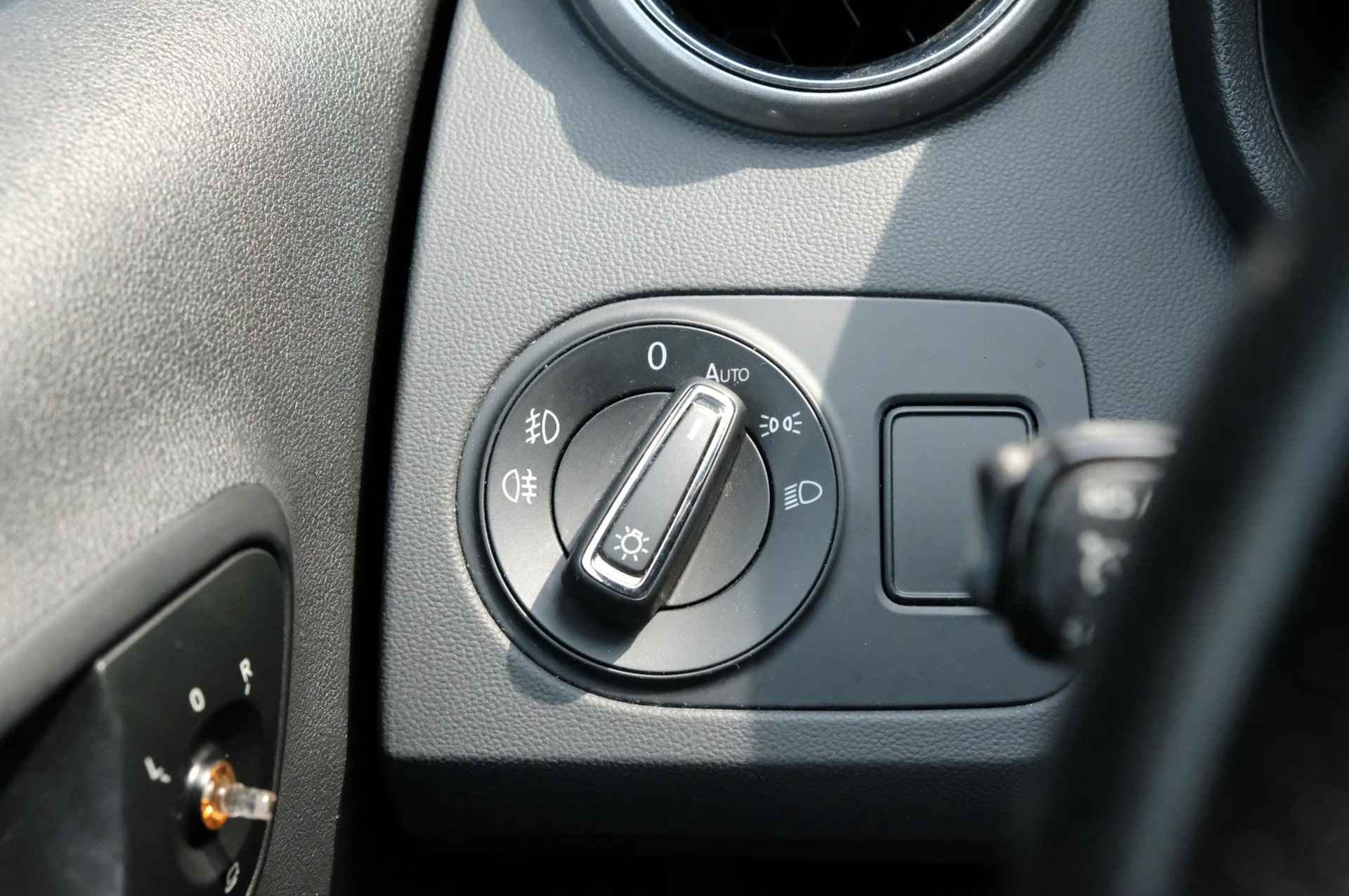 SEAT Ibiza SC 1.0 EcoTSI FR Connect | achteruitrijcamera |  cruise control | DAB ontvanger | navigatie | sportstoelen | stoelverwarming - 25/38
