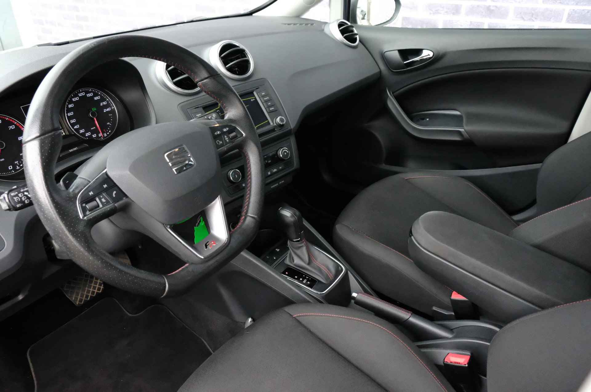 SEAT Ibiza SC 1.0 EcoTSI FR Connect | achteruitrijcamera |  cruise control | DAB ontvanger | navigatie | sportstoelen | stoelverwarming - 11/38