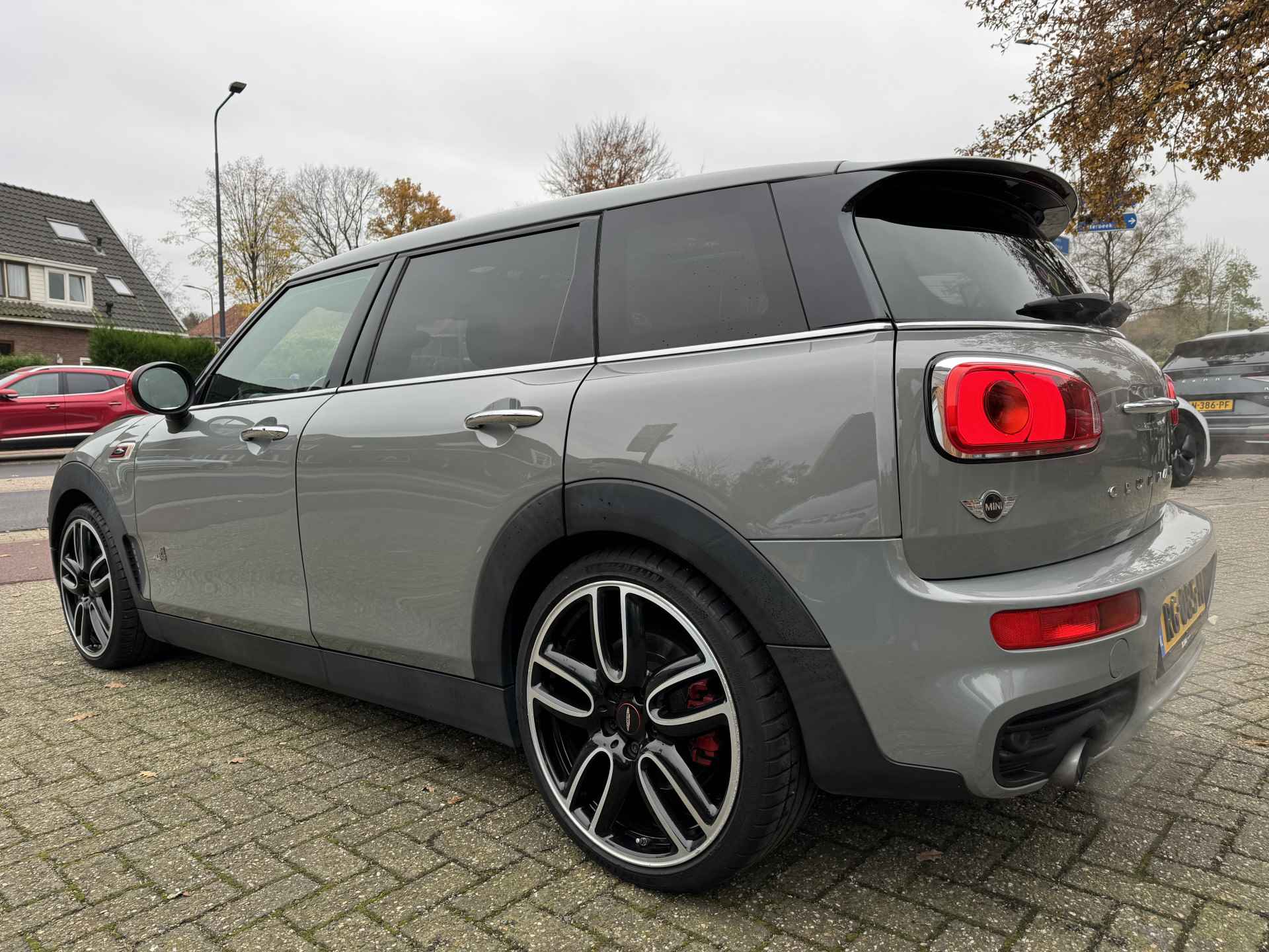 MINI Clubman 2.0 JCW 231pk ALL4 Aut. Wired pack | Pano | Orig NL auto - 9/33