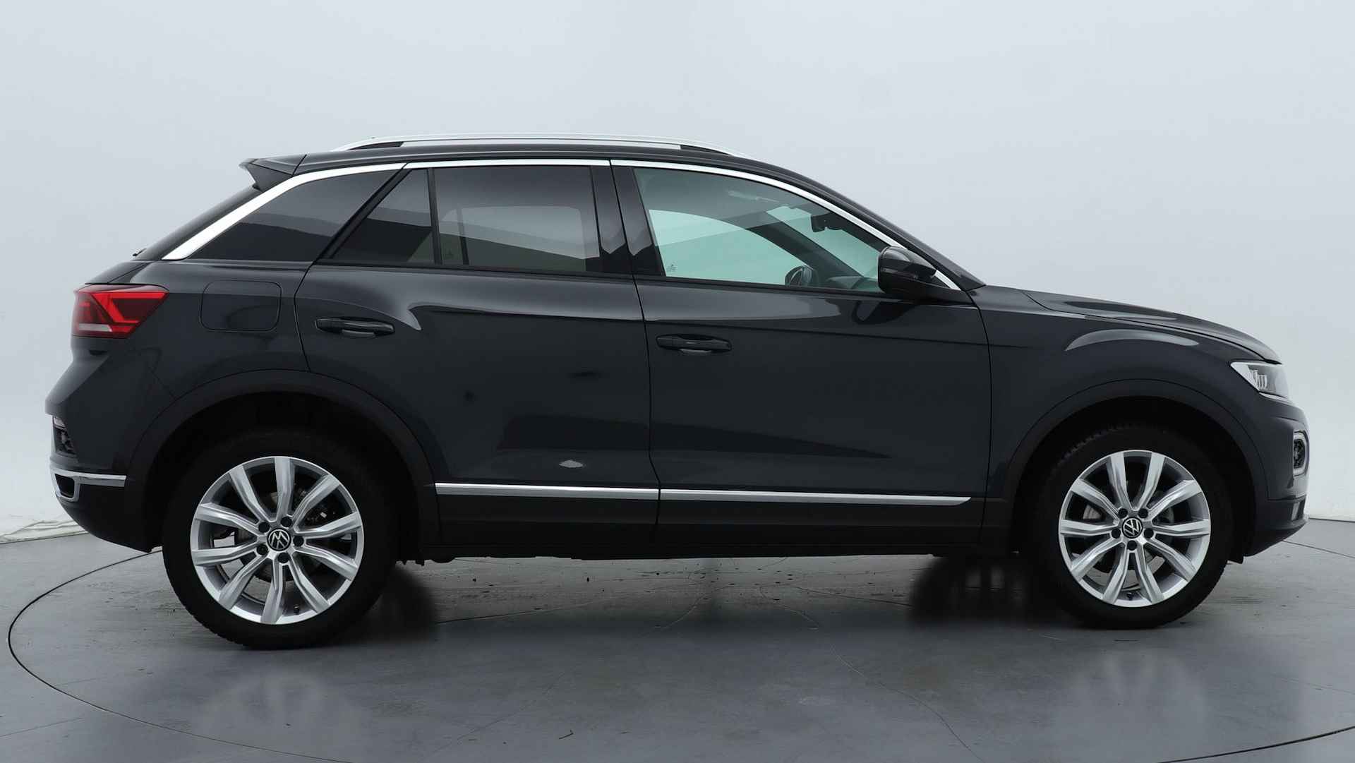 Volkswagen T-Roc 1.5 TSI 150pk DSG Sport App Connect - 6/29