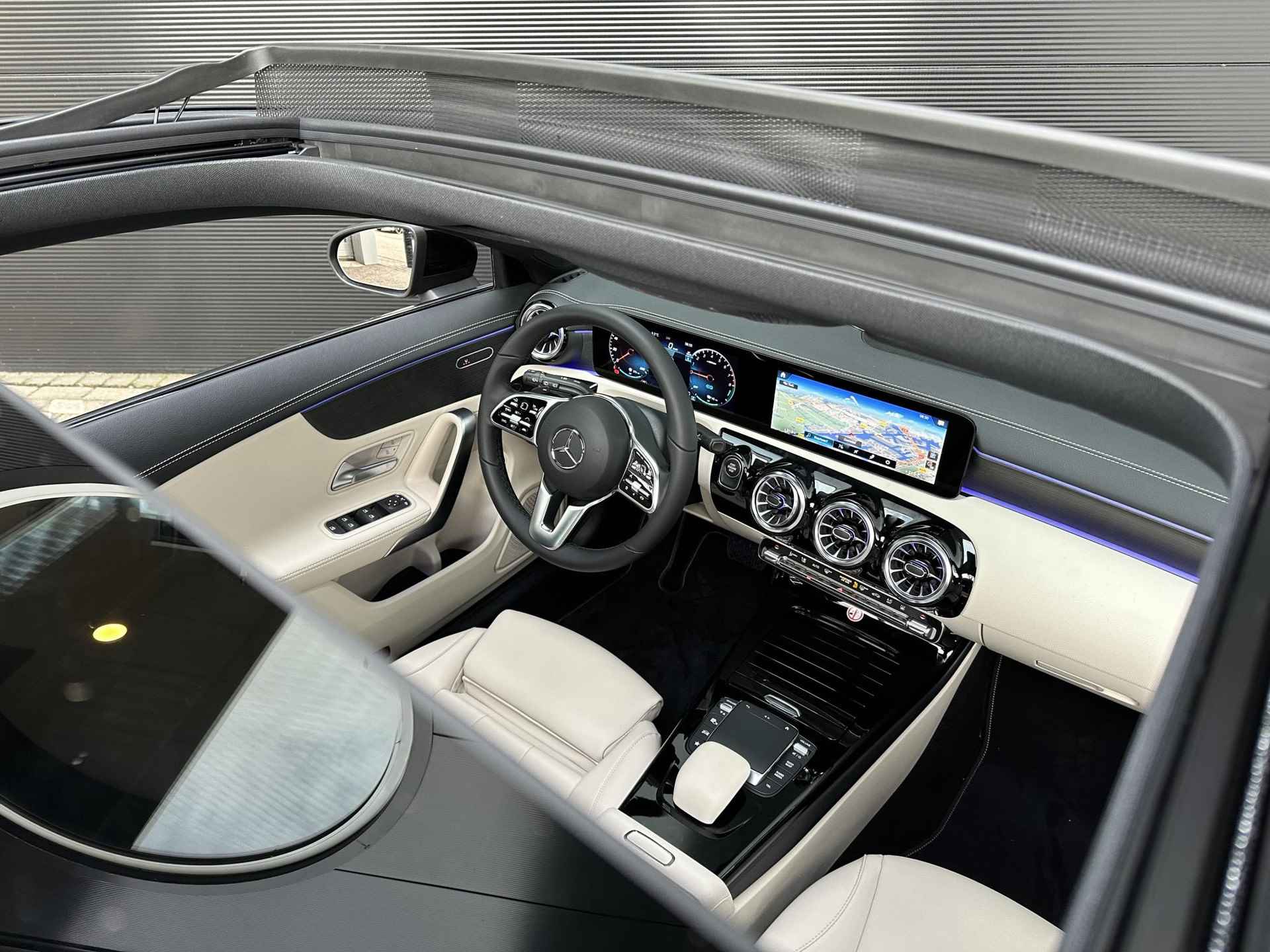 Mercedes-Benz CLA-klasse Shooting Brake 250 e Luxury Line | Premium | Nightpakket | Panoramadak | Distronic | Achteruitrijcamera | Stoelverwarming | Sfeerverlichting | Multibeam LED | Dodehoekassistent - 5/13