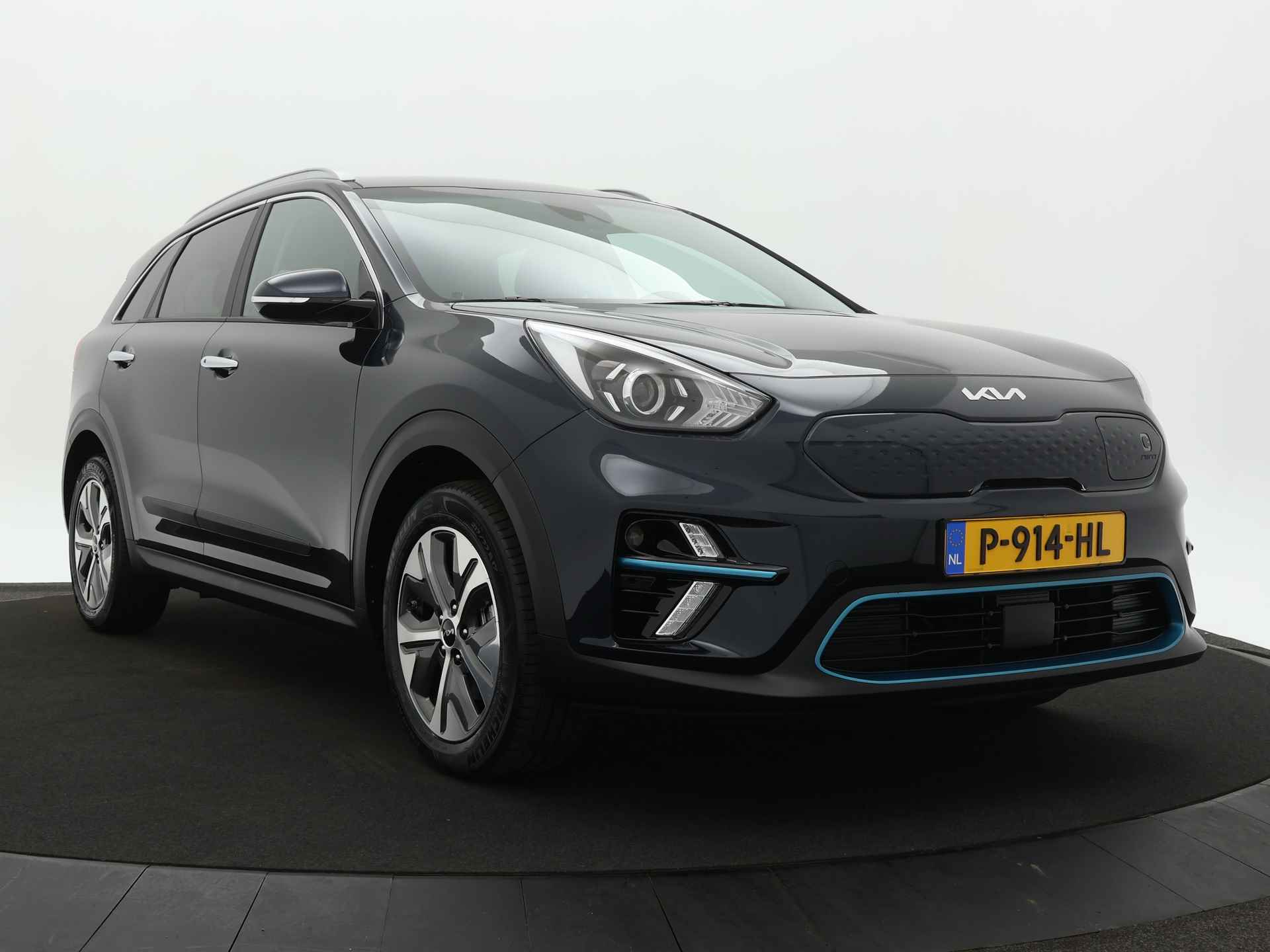 Kia e-Niro DynamicPlusLine 64kWh *€2000 Subsidie beschikbaar* - Navigatie - Camera - Stoel-/stuurverwarming - Adaptive Cruise Control - Climate control - Fabrieksgarantie tot 03-2029 - 12/50