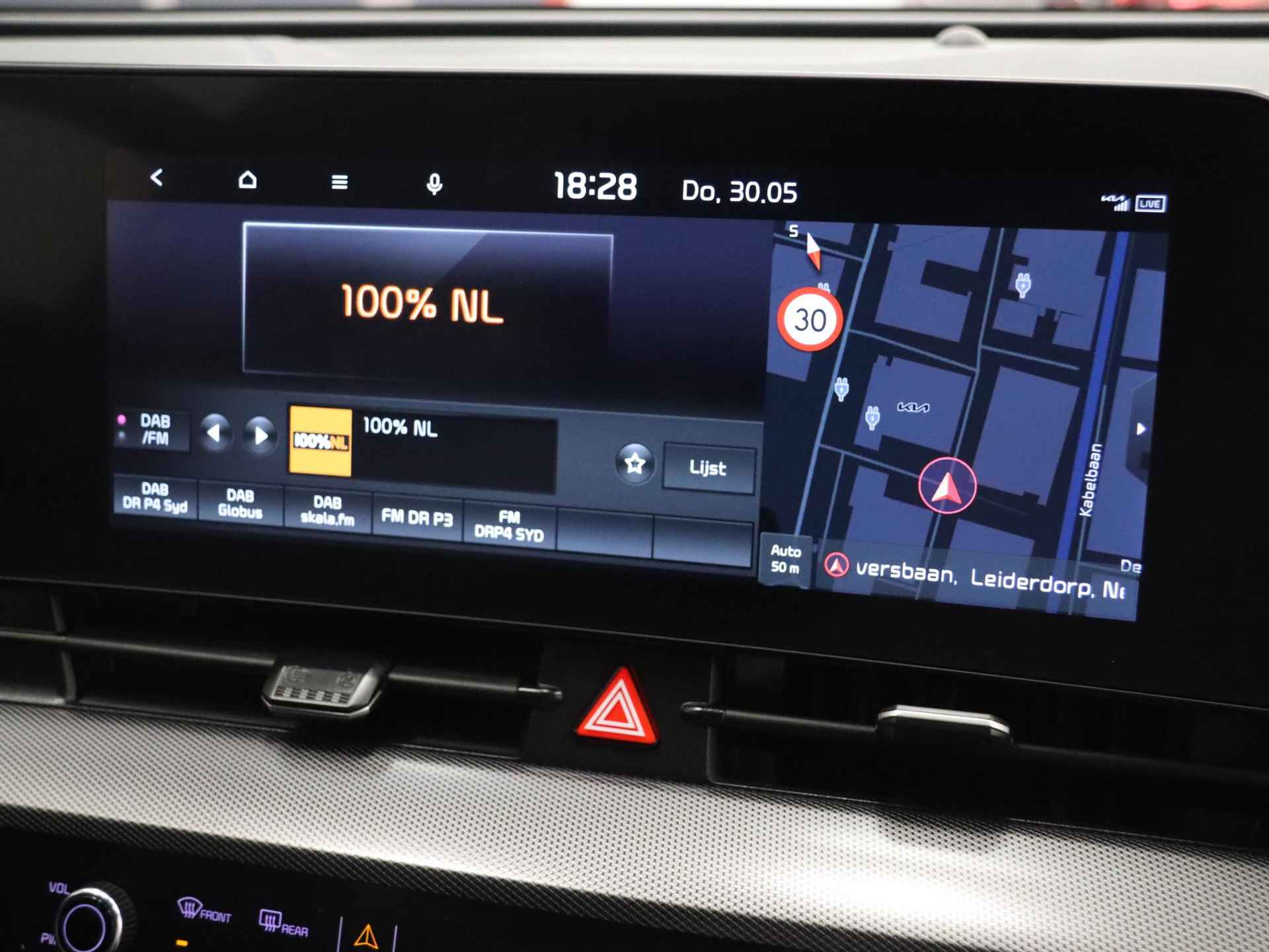 Kia Sportage 1.6T 265pk Plug-in Hybrid AWD DynamicPlusLine | Rondom camera | Stoel en stuurverwarming | Navigatie | Dodehoek detectie | Apple Carplay / Android Auto | Elektrisch verstelbare voorstoelen | - 44/57