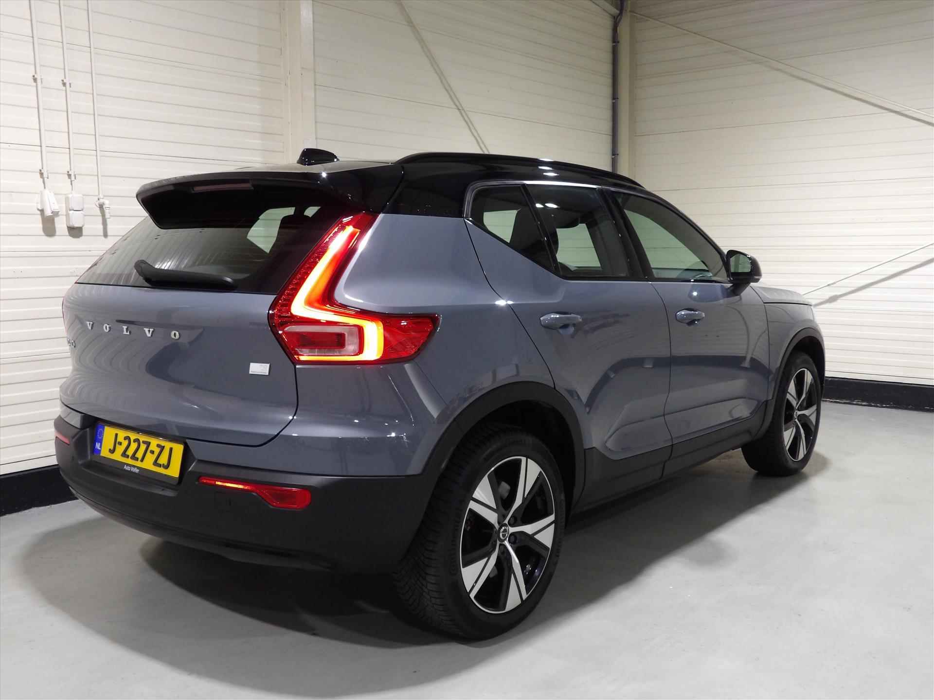 Volvo Xc40 P8 408pk AWD Pure Electric R-Design - 4/41