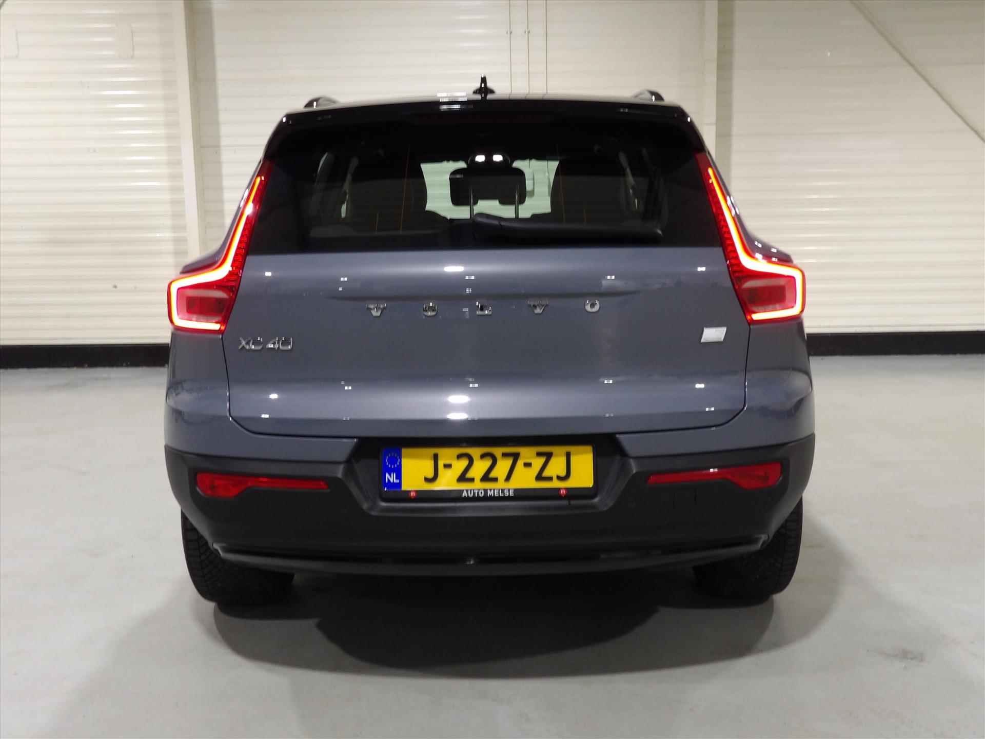 Volvo Xc40 P8 408pk AWD Pure Electric R-Design - 5/41