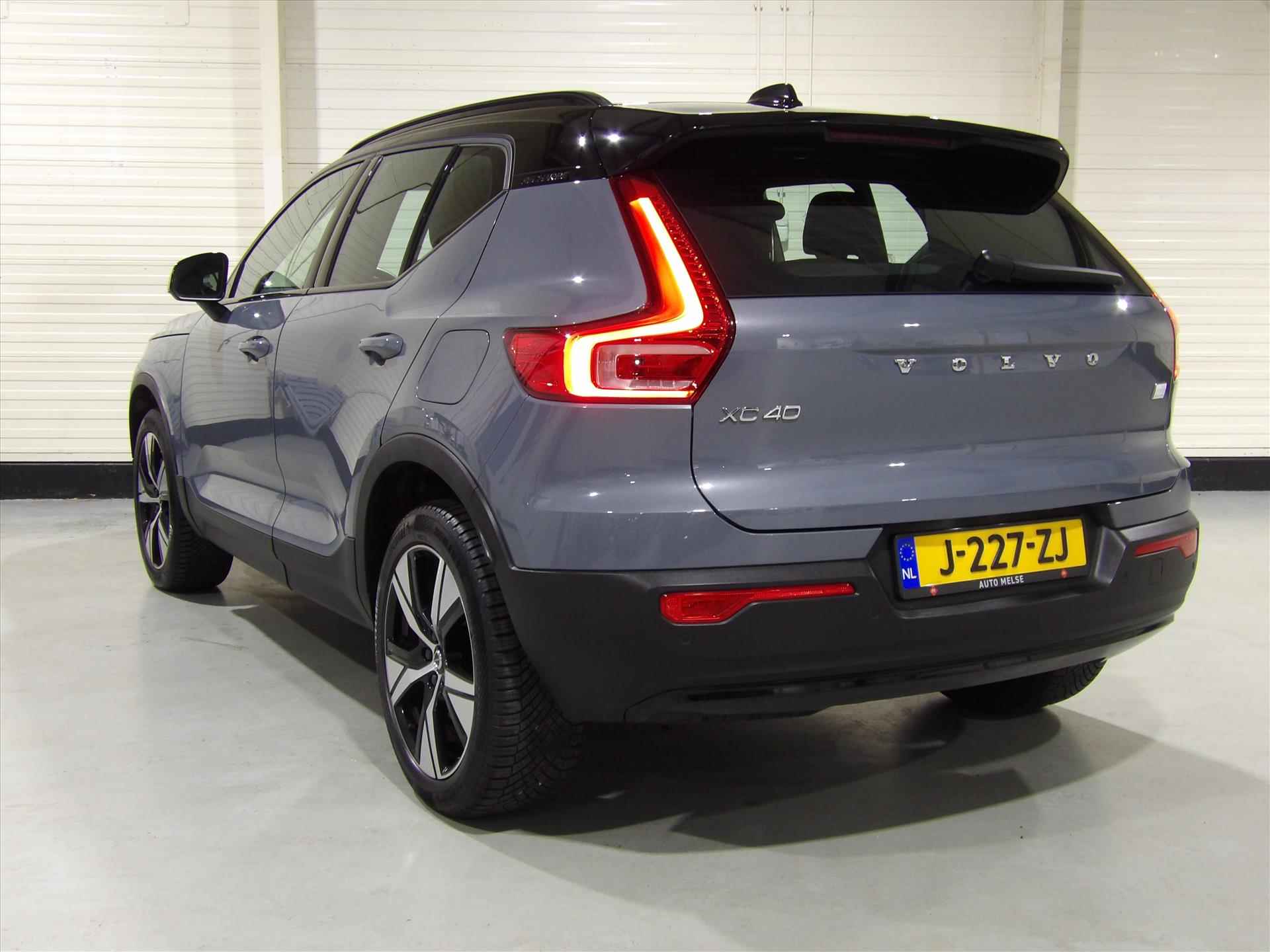 Volvo Xc40 P8 408pk AWD Pure Electric R-Design - 7/41