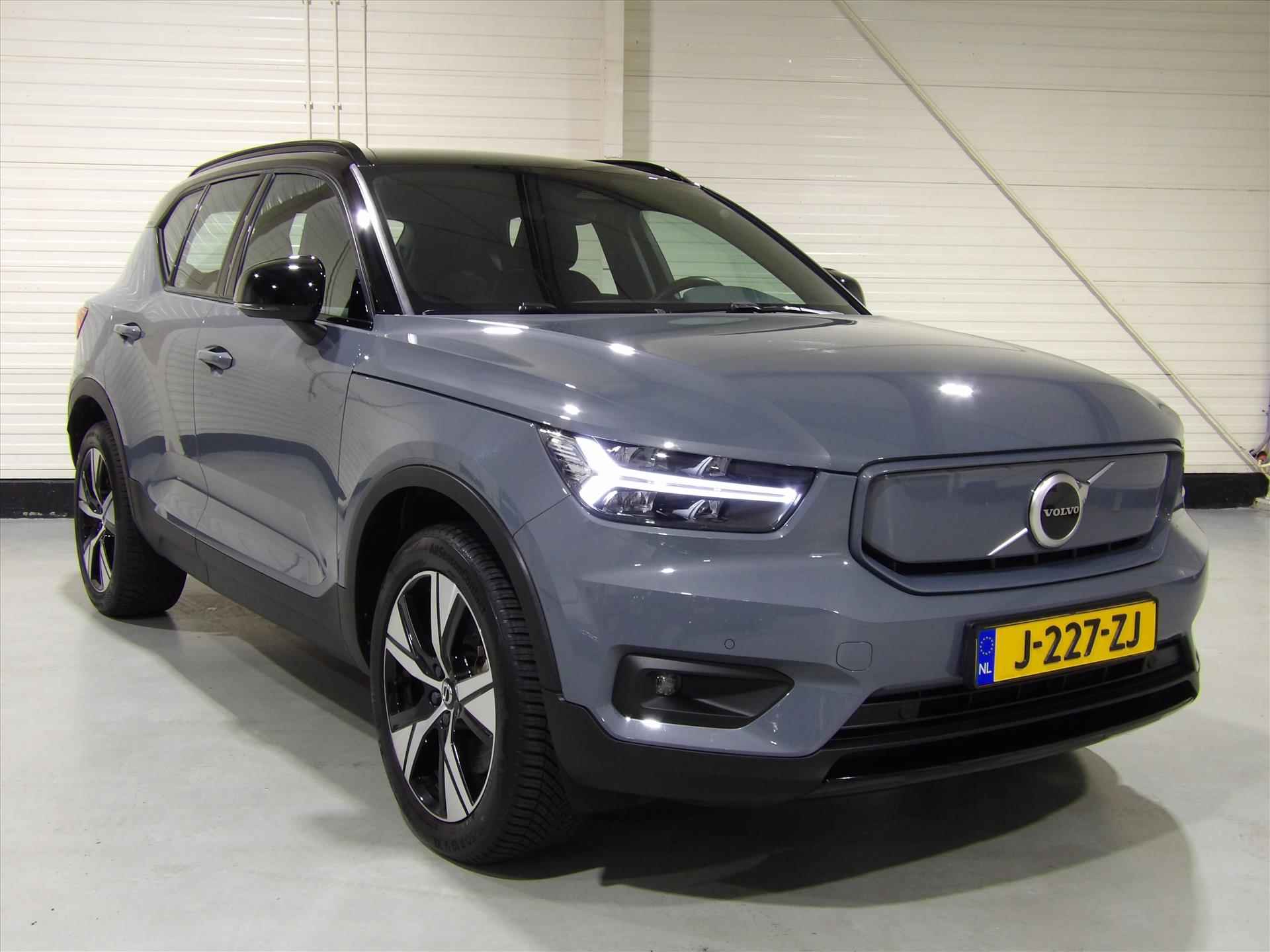 Volvo Xc40 P8 408pk AWD Pure Electric R-Design - 10/41