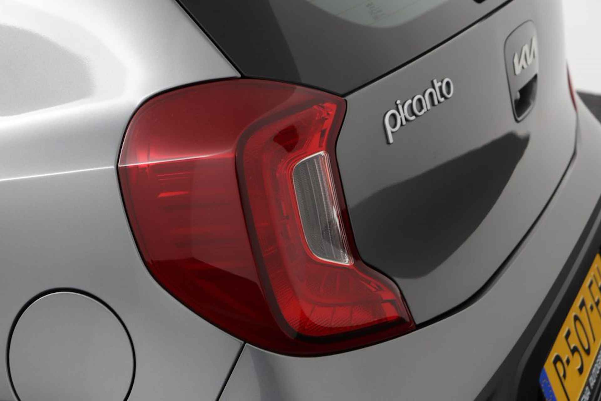Kia Picanto 1.0 DPi DynamicLine - Airco - Cruise Control - Apple Carplay/Android Auto - Achteruitrijcamera - Fabrieksgarantie tot 03-2029 - 35/47