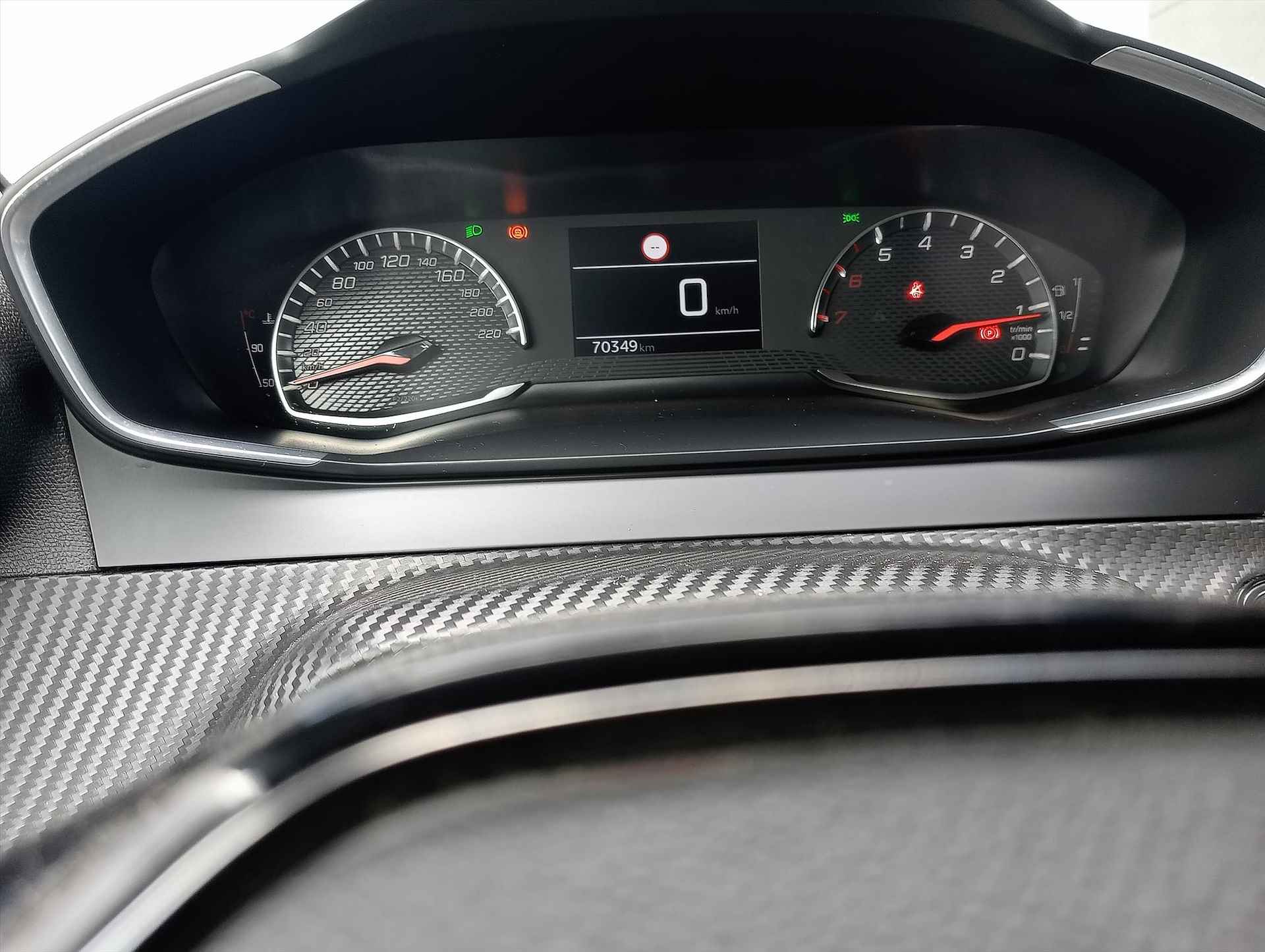 Peugeot 208 1.2 PureTech 100pk Active Pack | Navigatie BY APP | Stoel verwarming |Achteruitrij camera | Parkeer sensoren achter | - 8/22