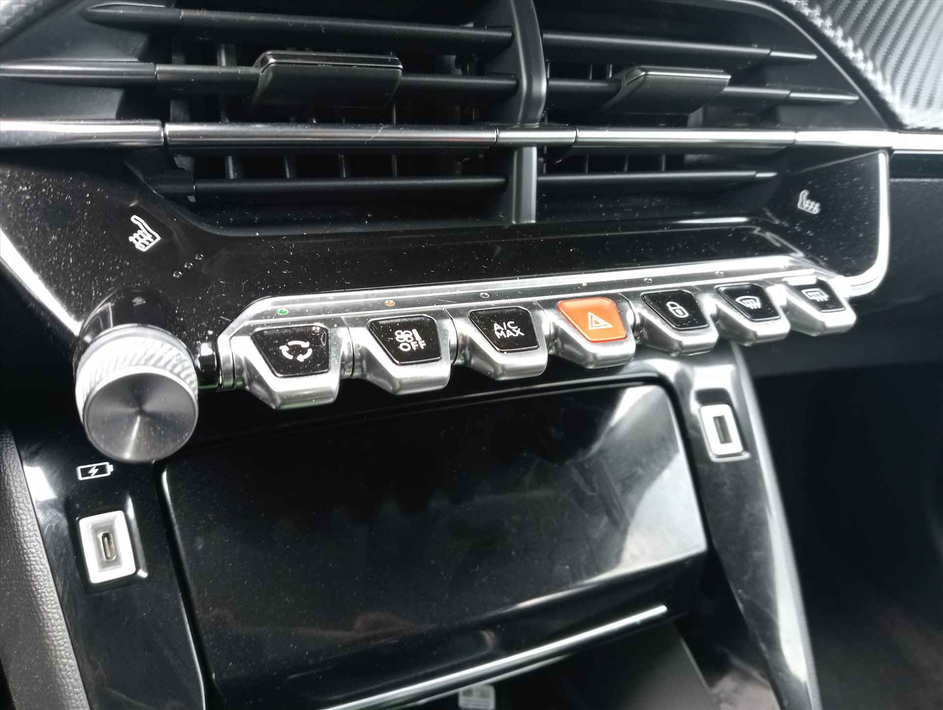 Peugeot 208 1.2 PureTech 100pk Active Pack | Navigatie BY APP | Stoel verwarming |Achteruitrij camera | Parkeer sensoren achter | - 14/22