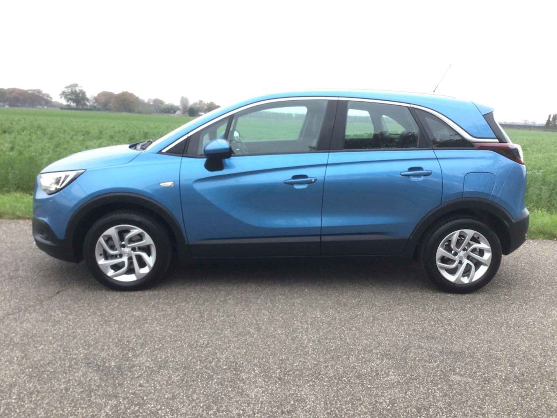 OPEL Crossland X 1.2 Turbo Innovation - 3/12