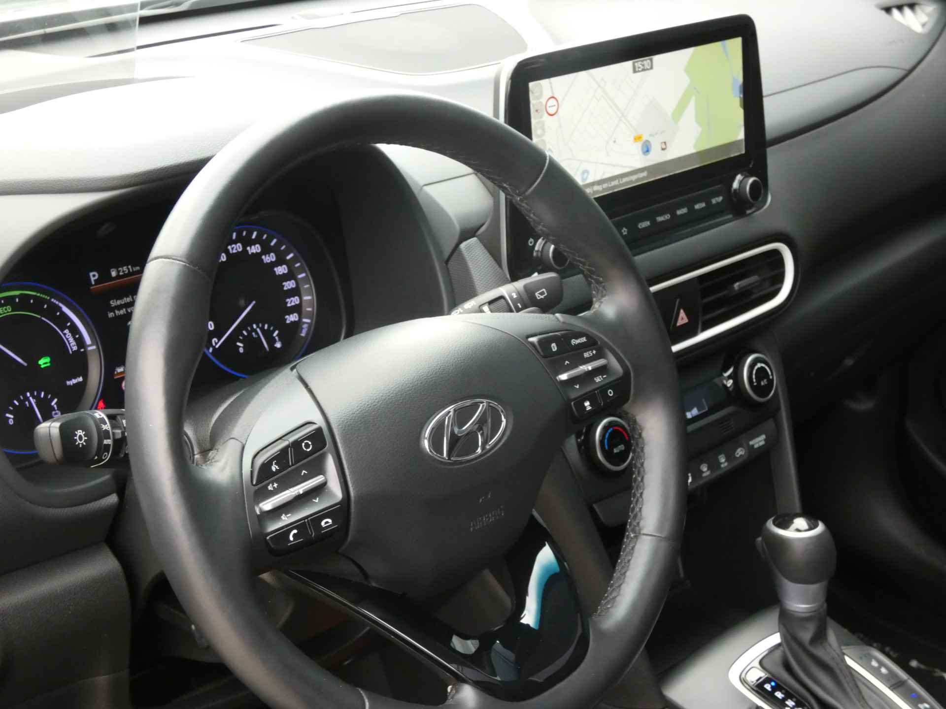 Hyundai KONA 1.6 GDI HEV Premium | Open Dak | Trekhaak | Lederen Bekleding - 26/52