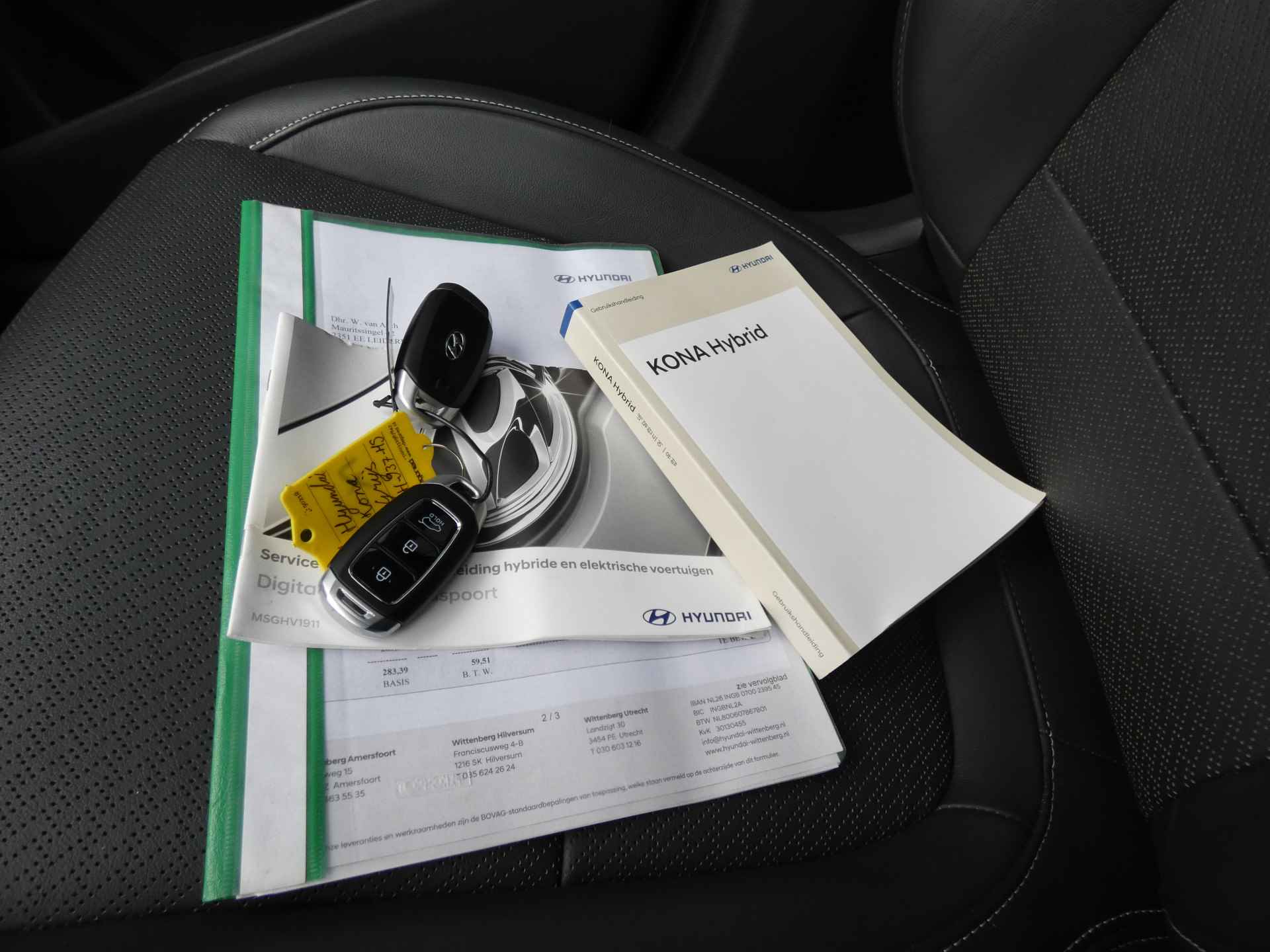 Hyundai KONA 1.6 GDI HEV Premium | Open Dak | Trekhaak | Lederen Bekleding - 43/52