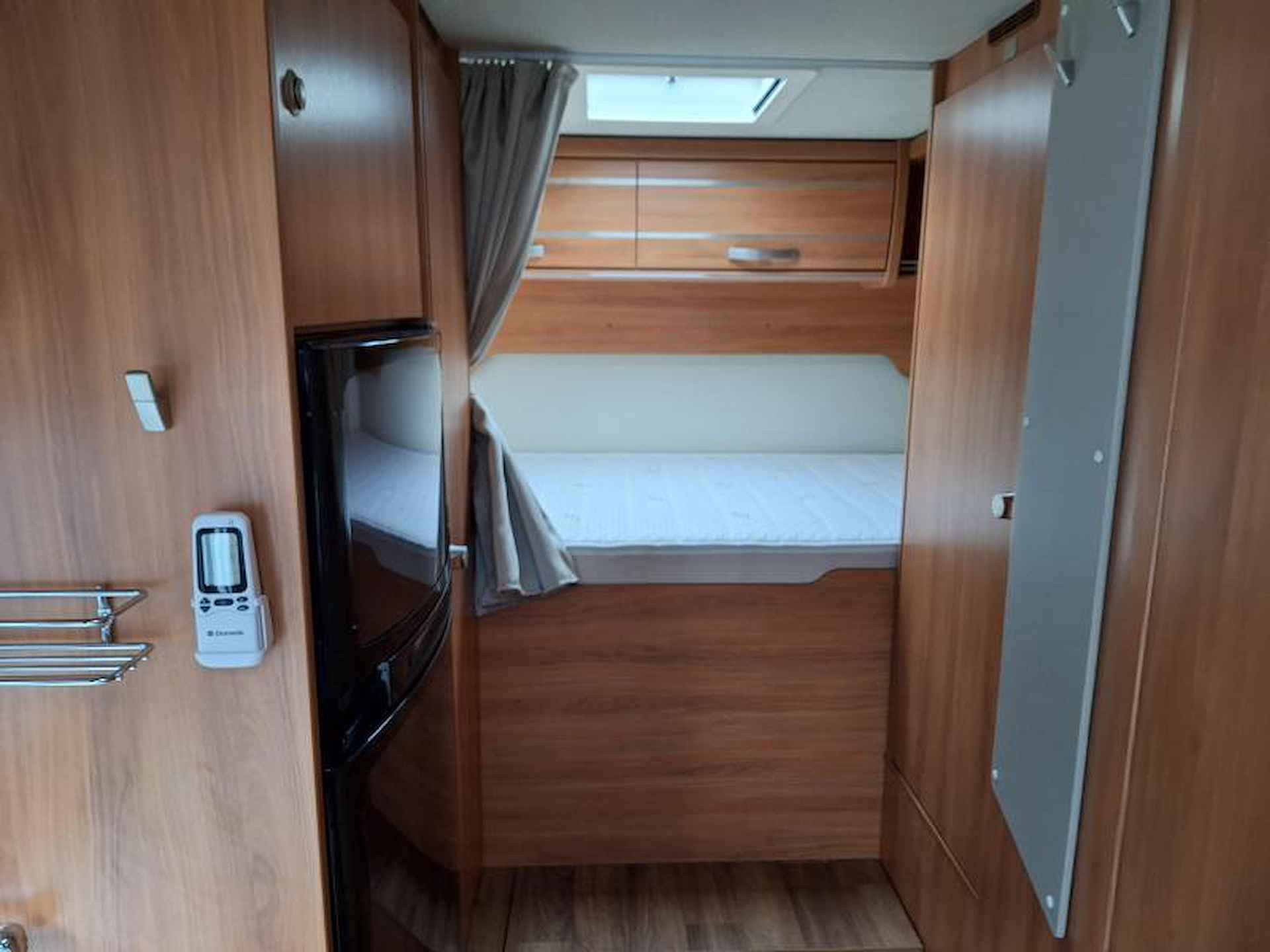 Hymer Exsis-I 524 - COMPACT - HEFBED - 8/25