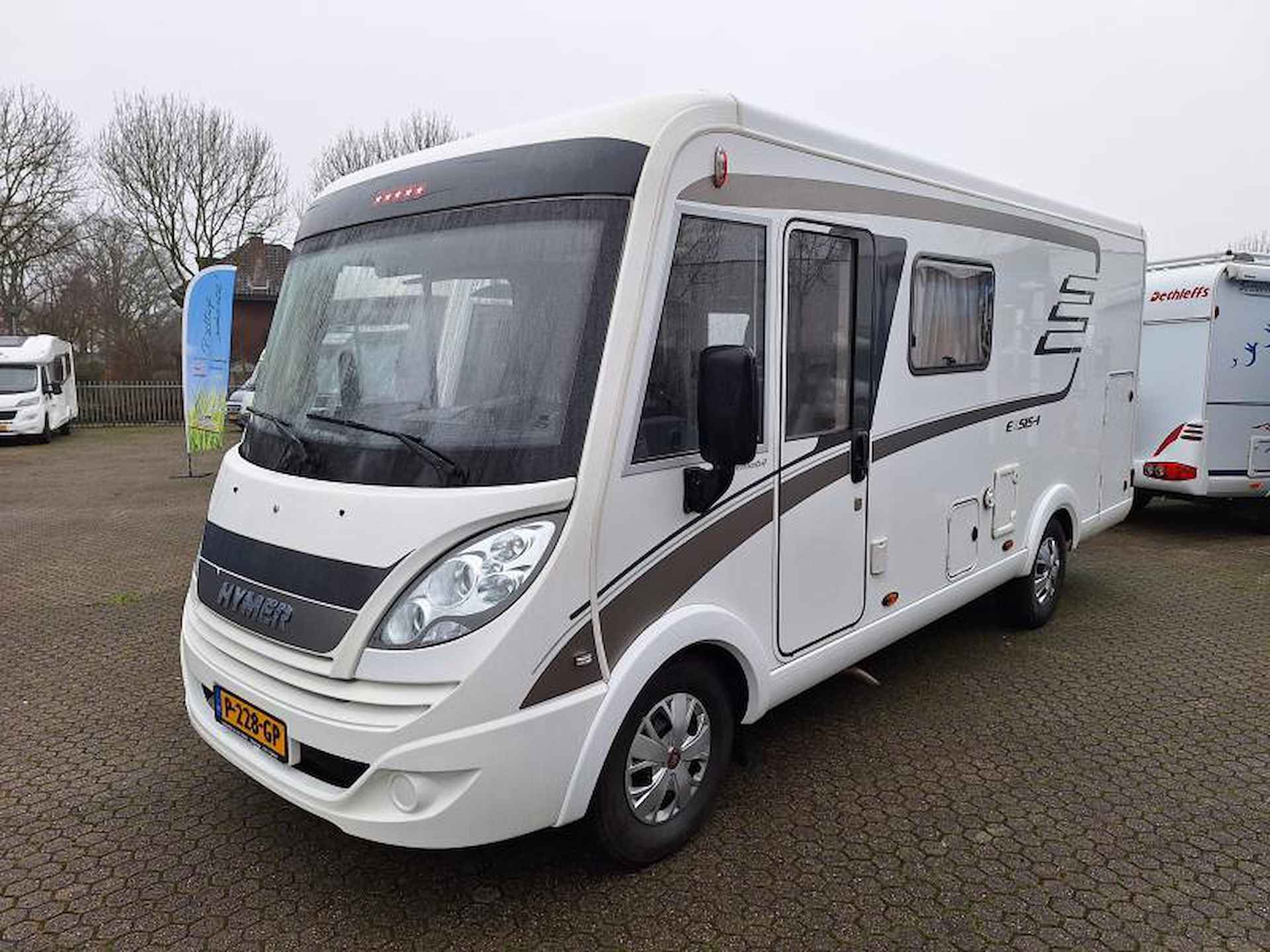 Hymer Exsis-I 524 - COMPACT - HEFBED - 16/25