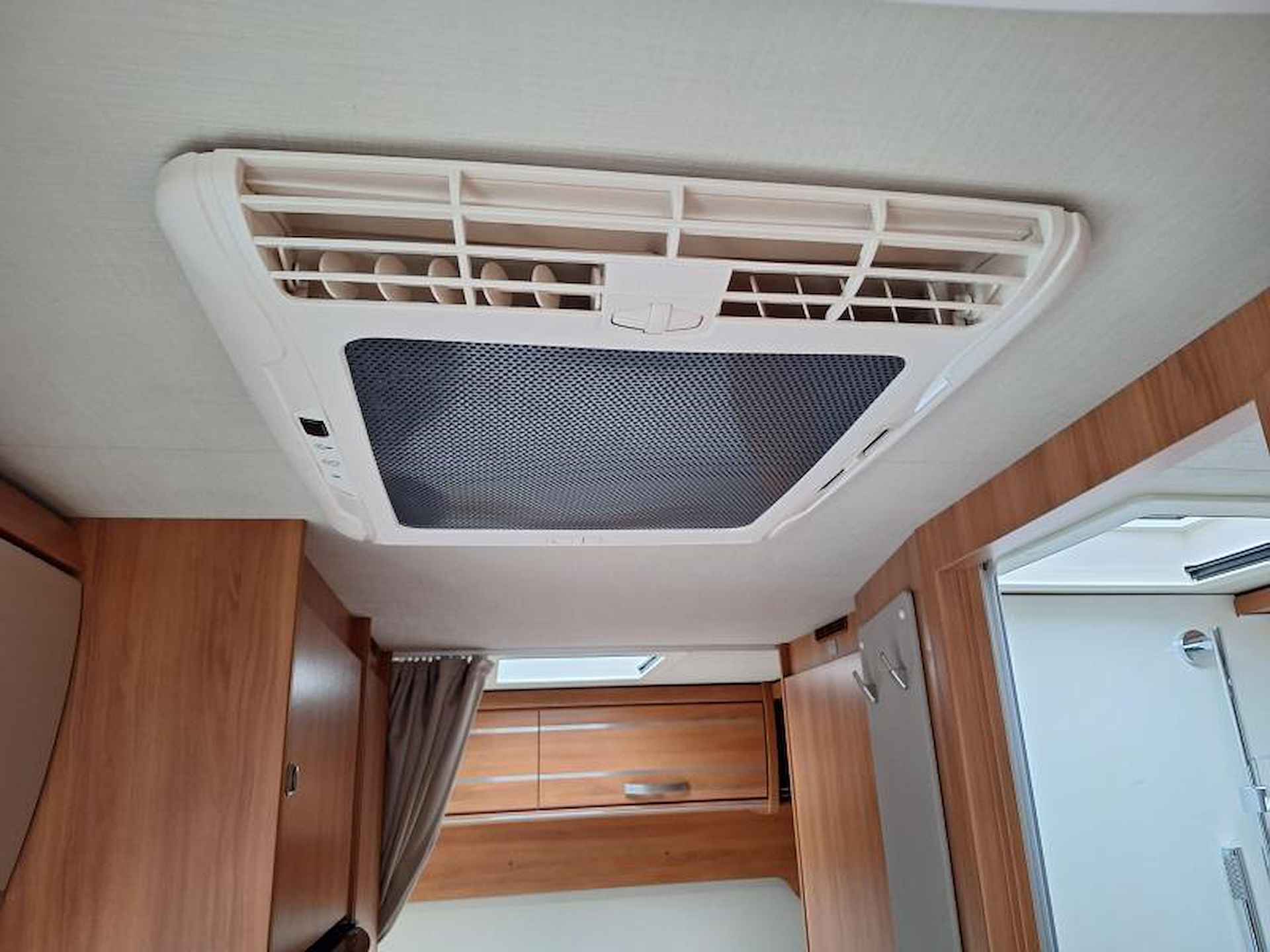 Hymer Exsis-I 524 - COMPACT - HEFBED - 21/25