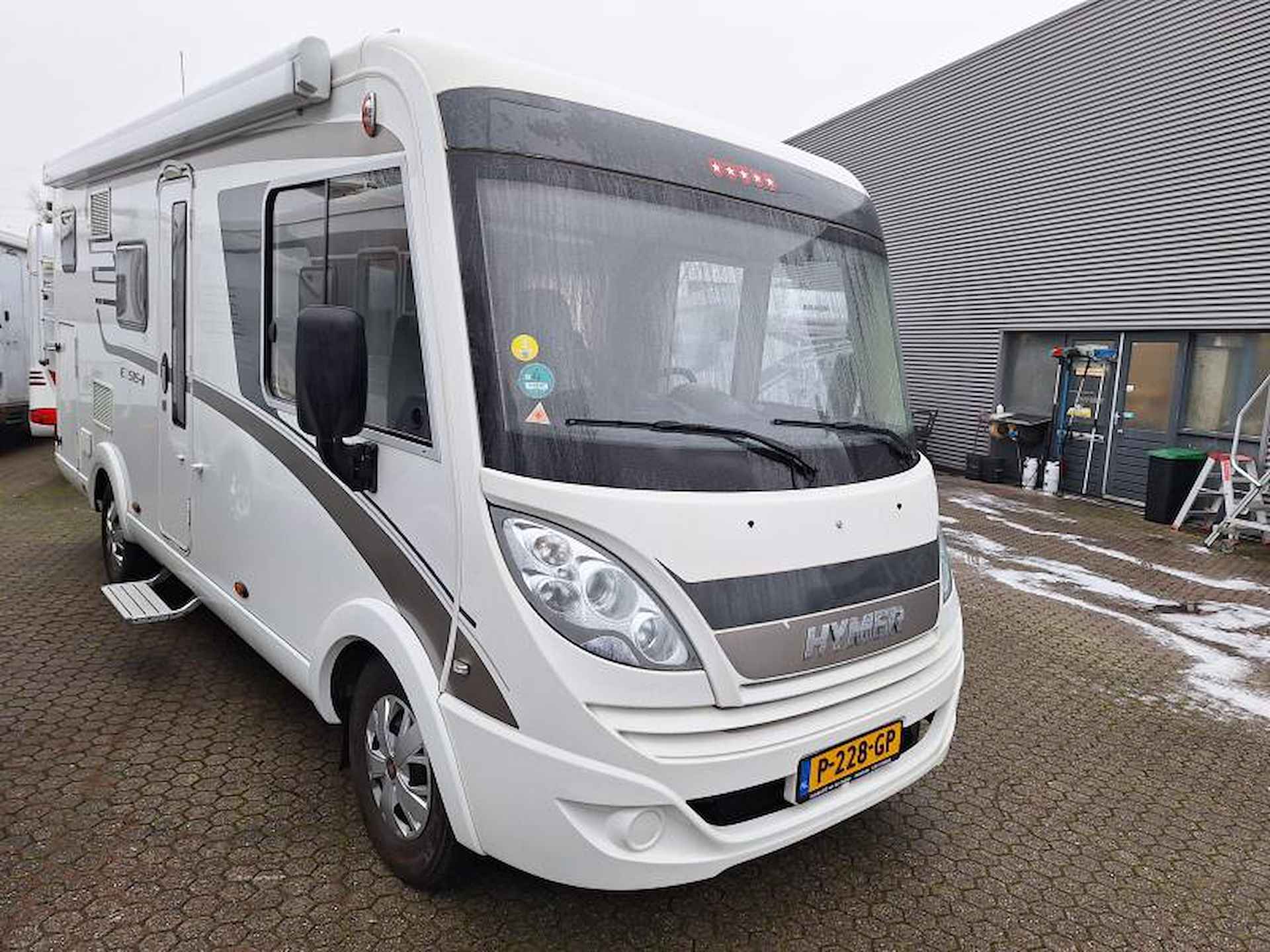 Hymer Exsis-I 524 - COMPACT - HEFBED - 3/25