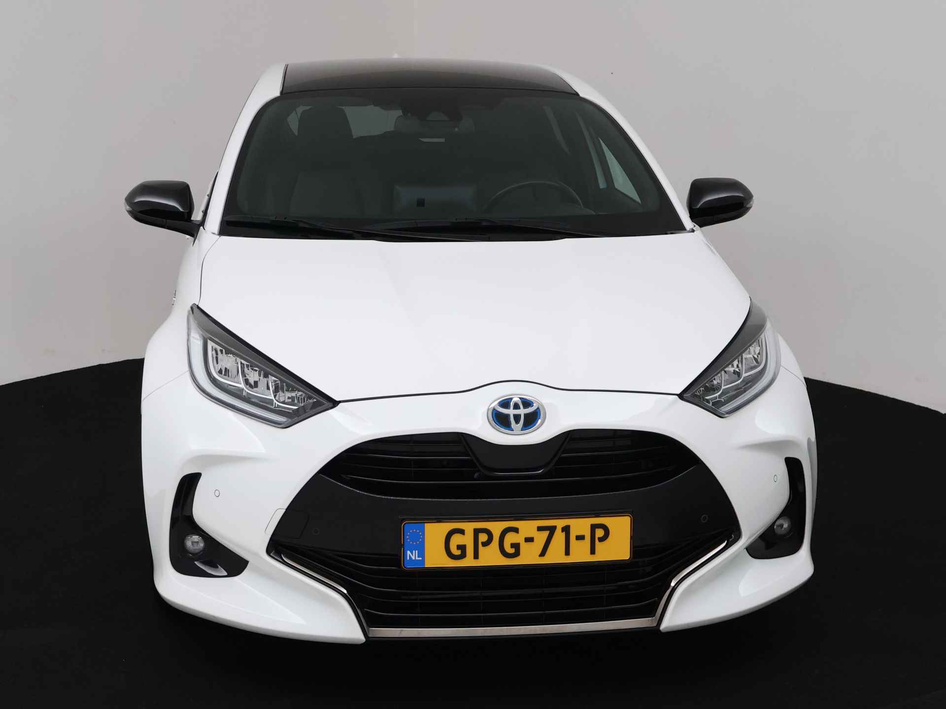 Toyota Yaris 1.5 Hybrid Executive Limited | Panoramadak | Navigatie | - 29/41