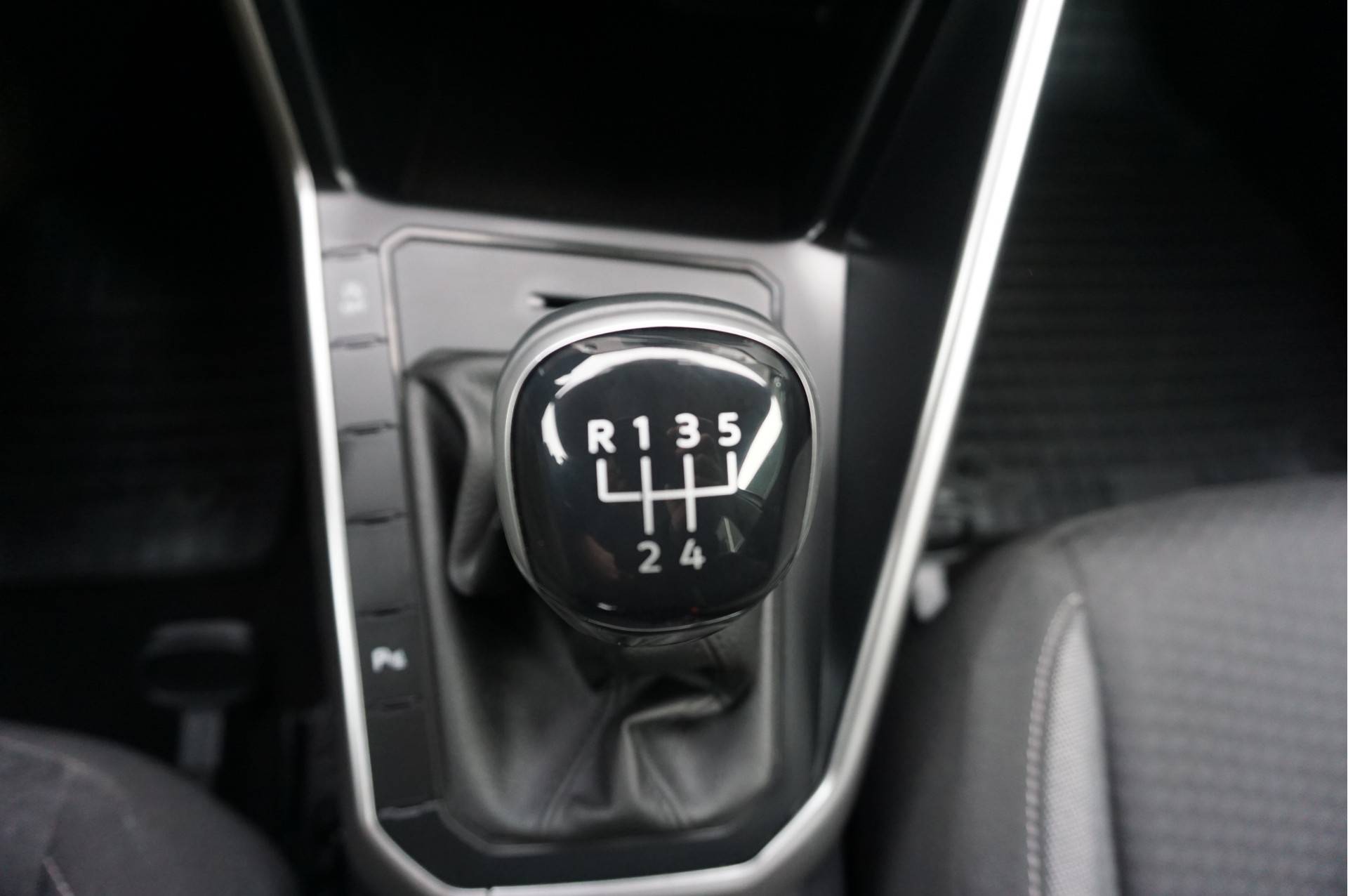 Volkswagen Taigo 1.0 TSI Life + Apple Carplay/ Cruise/ Parkeersensoren/ Virtual Cockpit/ Garantie! - 21/42
