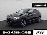 Alfa Romeo Stelvio 2.0 T AWD Sprint | Automaat | Half-Leder | Navigatie | Climate control | Parkeer sensoren | LMV | Xenon | Camera | Lage km stand