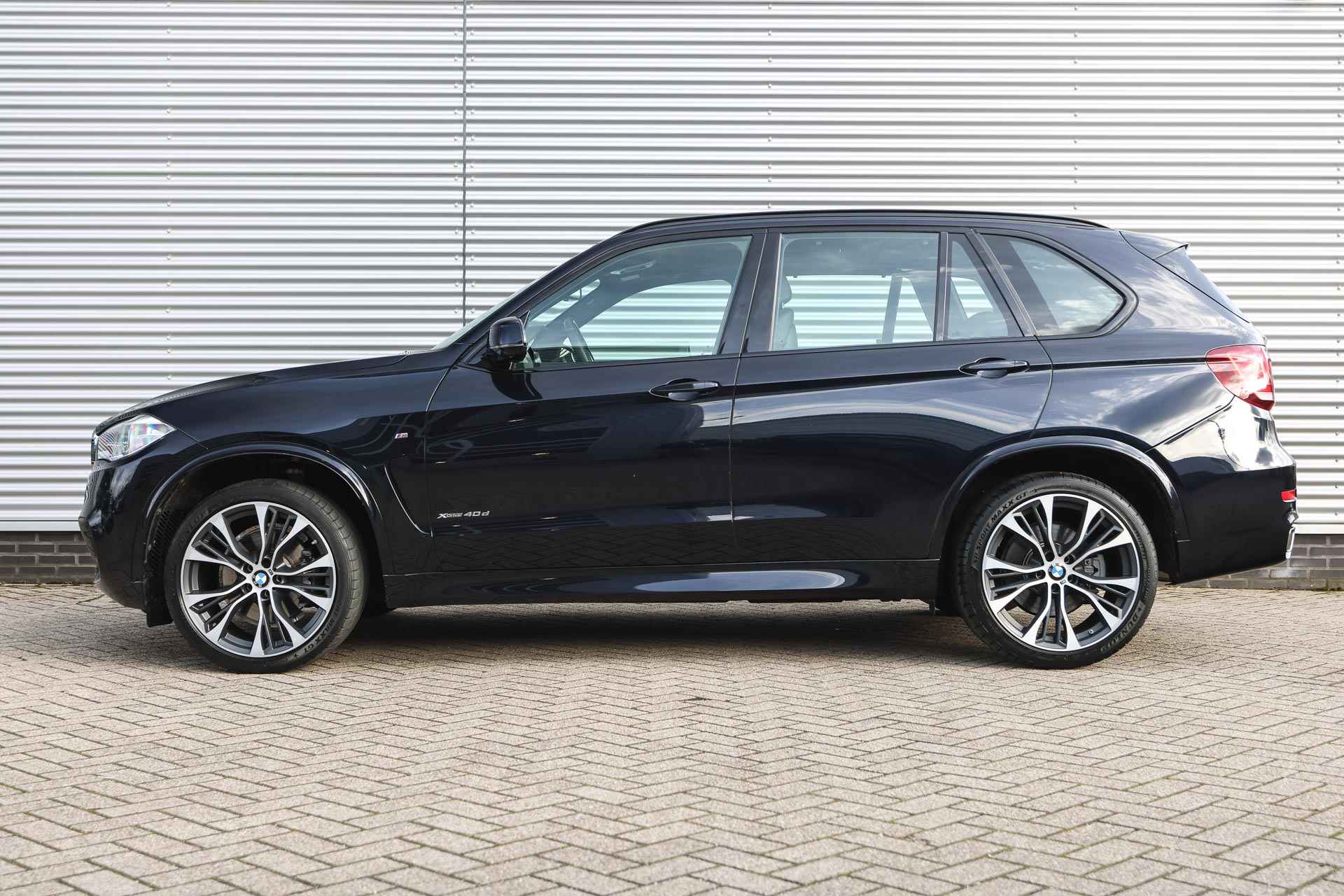 BMW X5 xDrive40d High Executive 7p. M Sport Automaat / Panoramadak / Trekhaak / Adaptief M onderstel / Adaptieve LED / Head-Up / Surround View / Navigatie Professional - 4/41