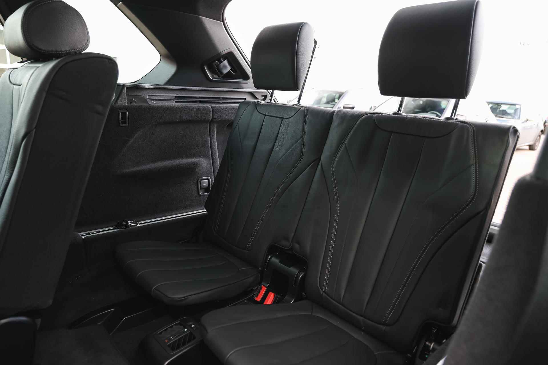 BMW X5 xDrive40d High Executive 7p. M Sport Automaat / Panoramadak / Trekhaak / Adaptief M onderstel / Adaptieve LED / Head-Up / Surround View / Navigatie Professional - 15/41