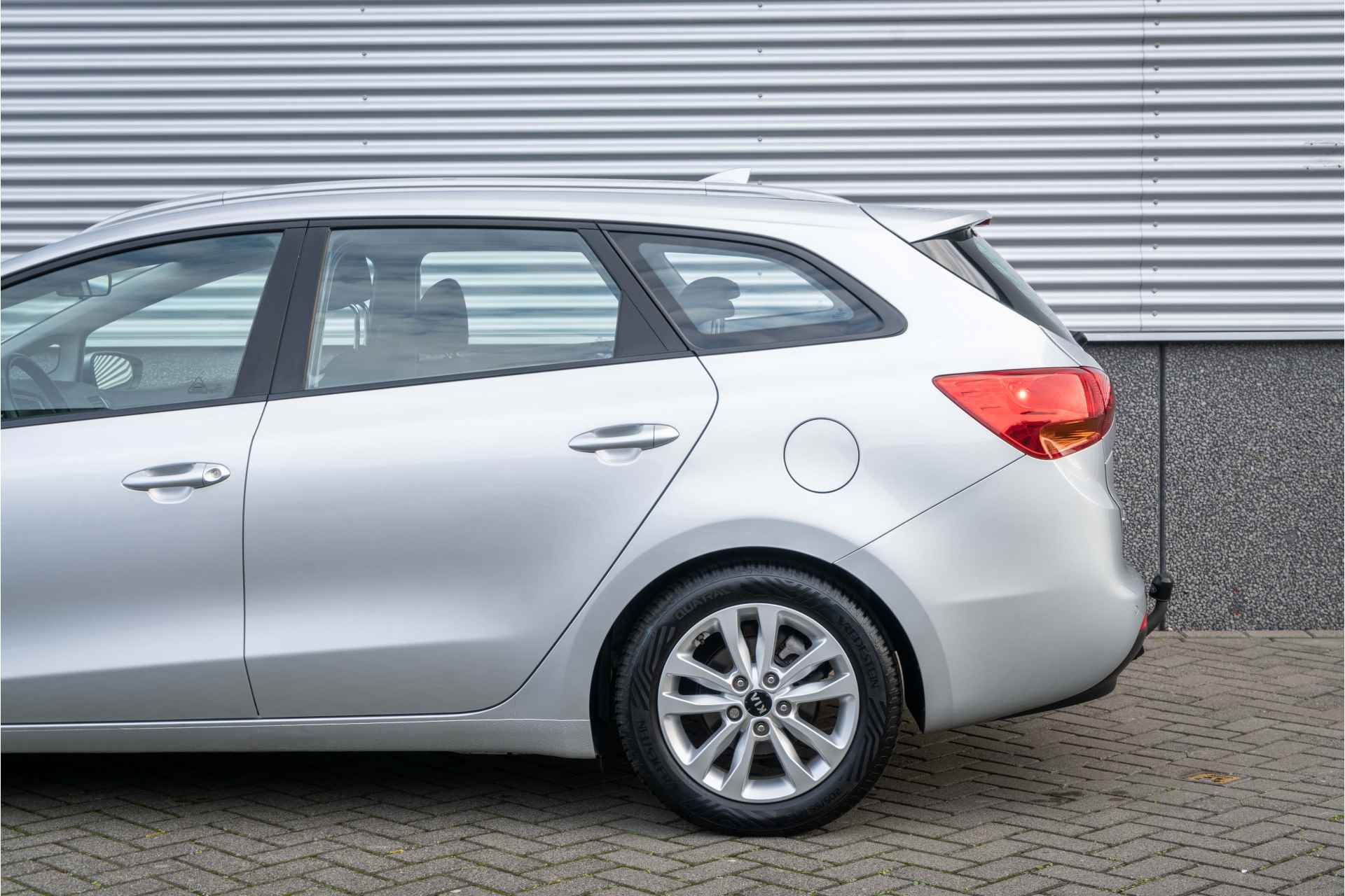 Kia cee'd Sportswagon 1.0 T-GDi ComfortPlusLine Navigator | Trekhaak| Camera| Navi| - 9/45