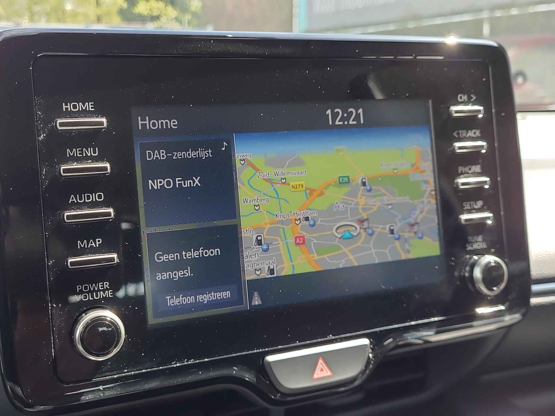 Toyota Yaris 1.5 Hybrid Dynamic Automaat | Navigatie | Apple CarPlay / Android Auto | Rijklaarprijs incl. 36 maanden garantie | - 25/32