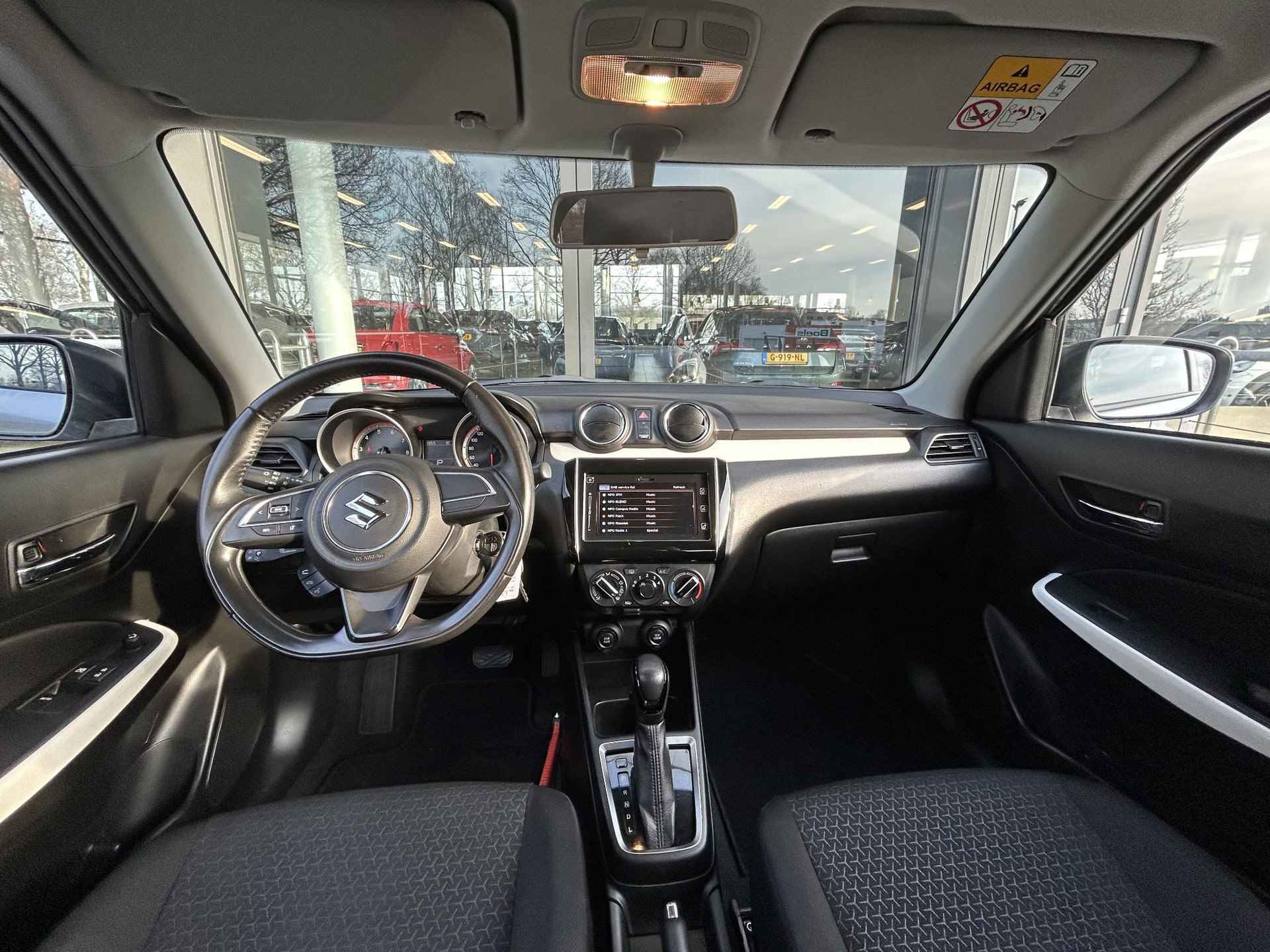 Suzuki Swift 1.2 Select CVT Automaat | Cruise Control | Achteruitrijcamera | Carplay - 4/27