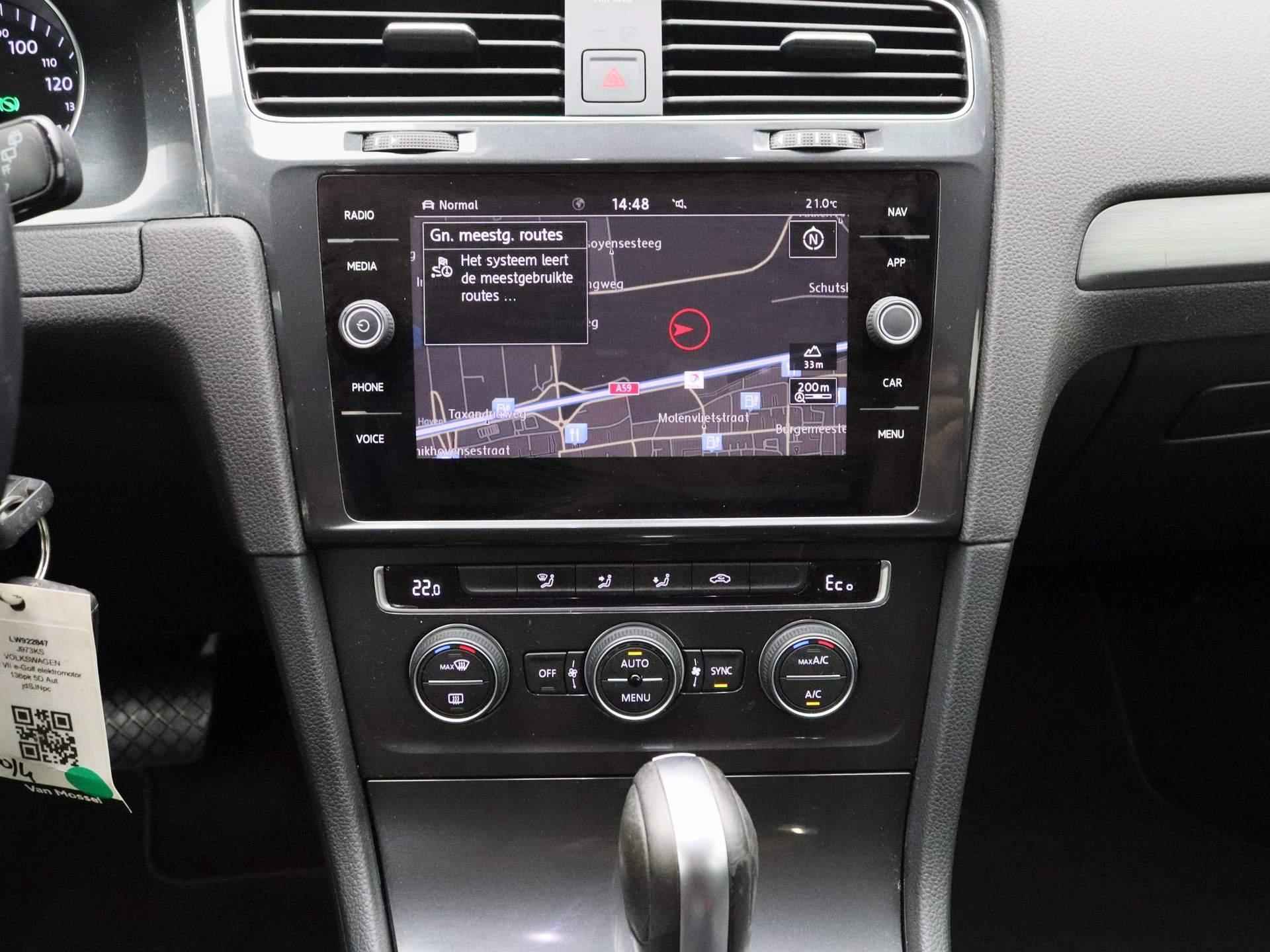 Volkswagen e-Golf E-DITION | Climate Control | Navigatie | LMV | Parkeersensoren | LED | Carplay | - 9/34