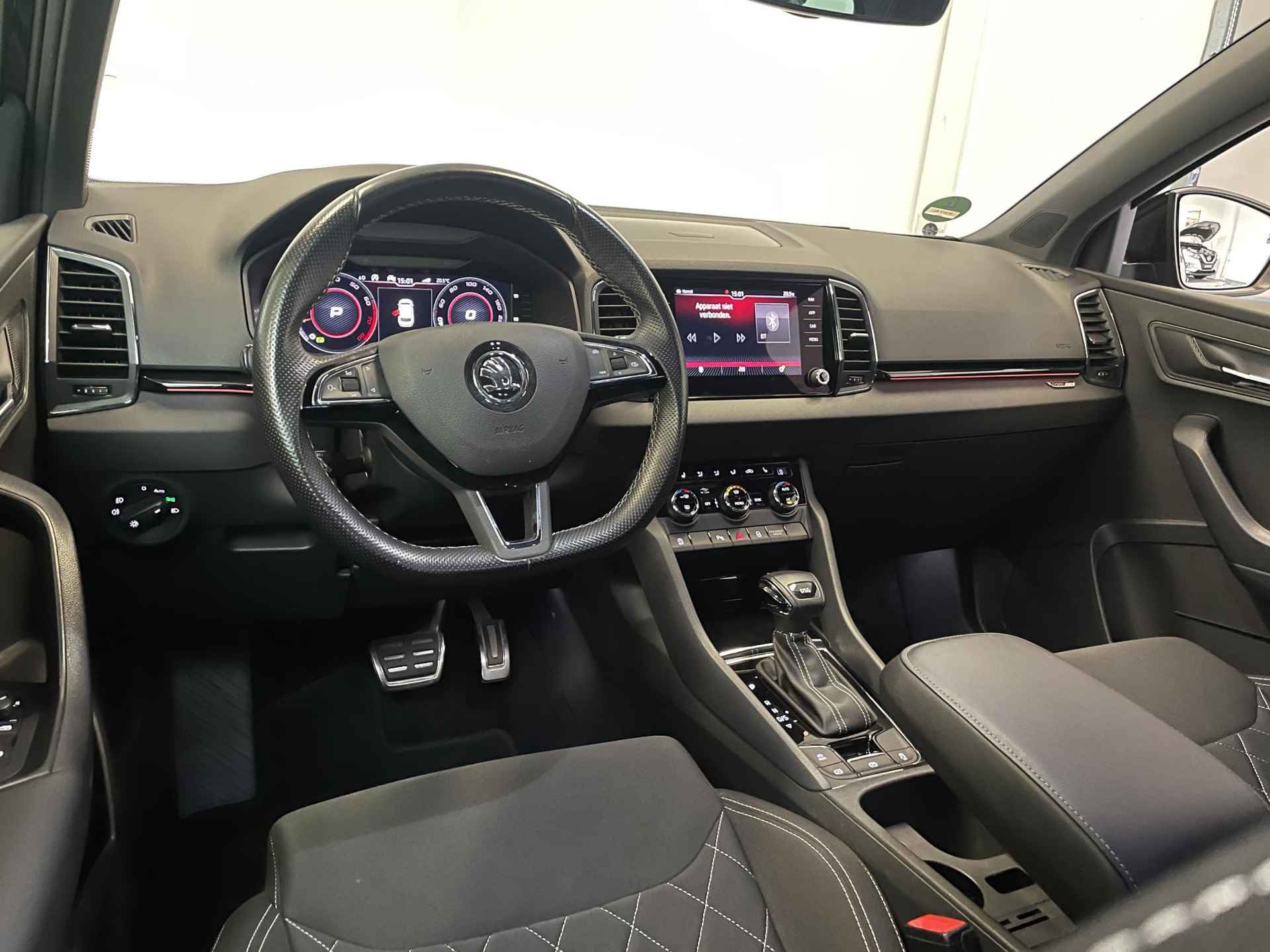 Skoda Karoq 1.5 TSI DSG Sportline | 1e-EIG. | ORG.NL | TREKHAAK | CAMERA | CARPLAY | STOEL.V.W. | - 15/44