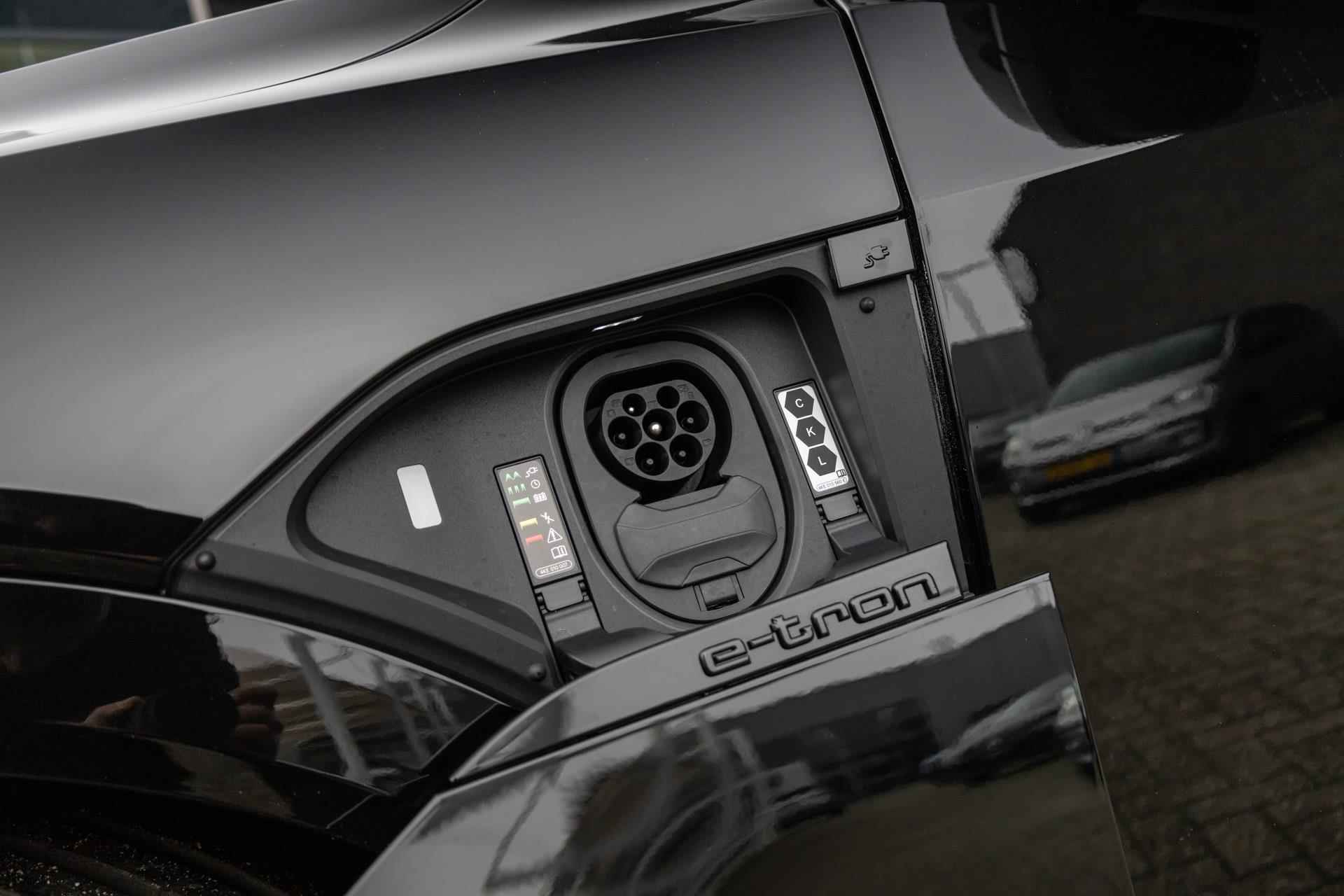 Audi Q8 Sportback e-tron 55 quattro 408pk S Edition Competition 115 kWh | B&O | Trekhaak | Panoramadak - 32/54