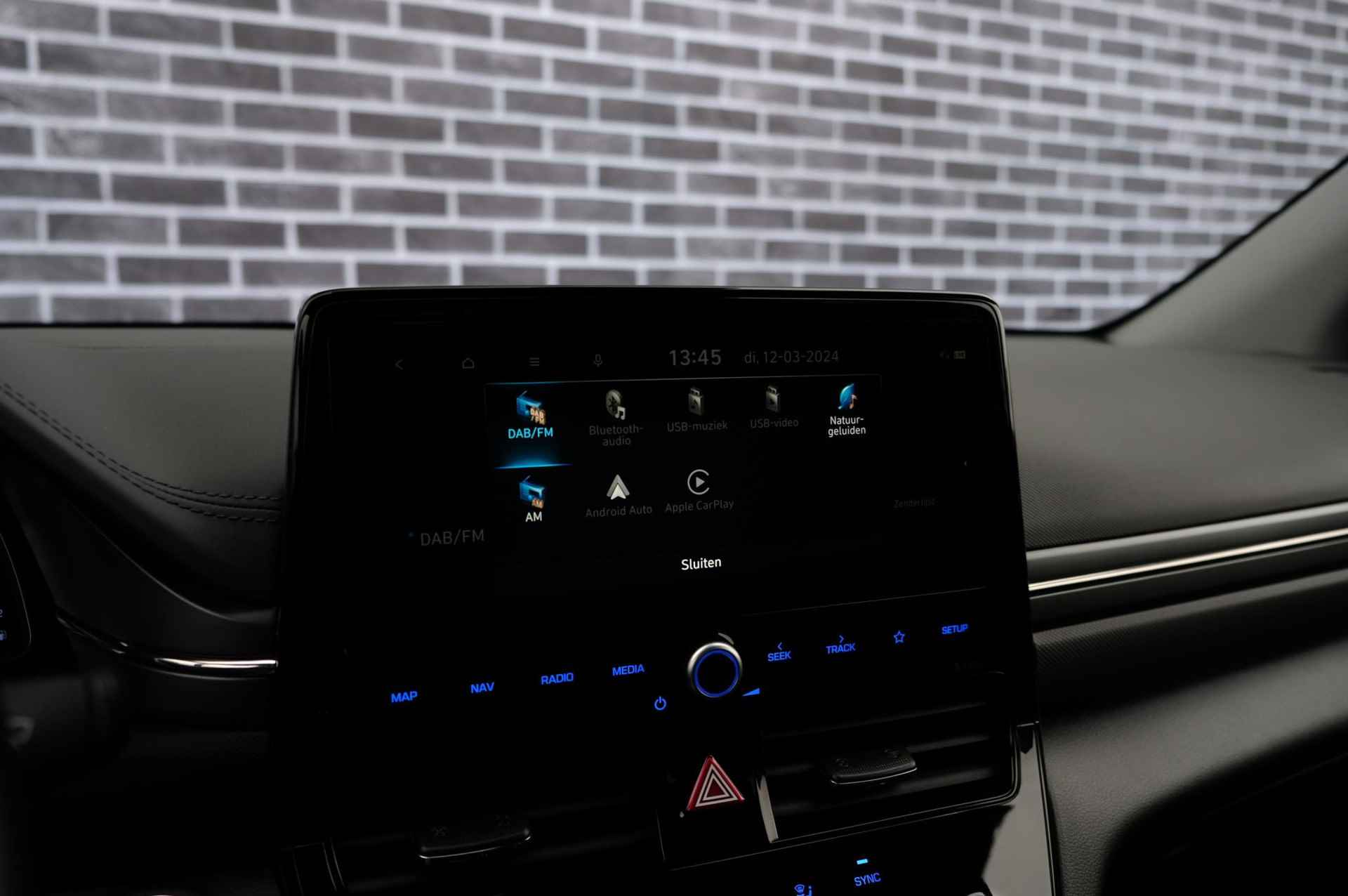 Hyundai IONIQ 1.6 GDi Comfort - Plus | Adaptieve Cruise Control | PDC | Camera | Navigatie | Stoel/Stuur Verwarming | Apple Carplay | LED-Verlichting | - 28/33