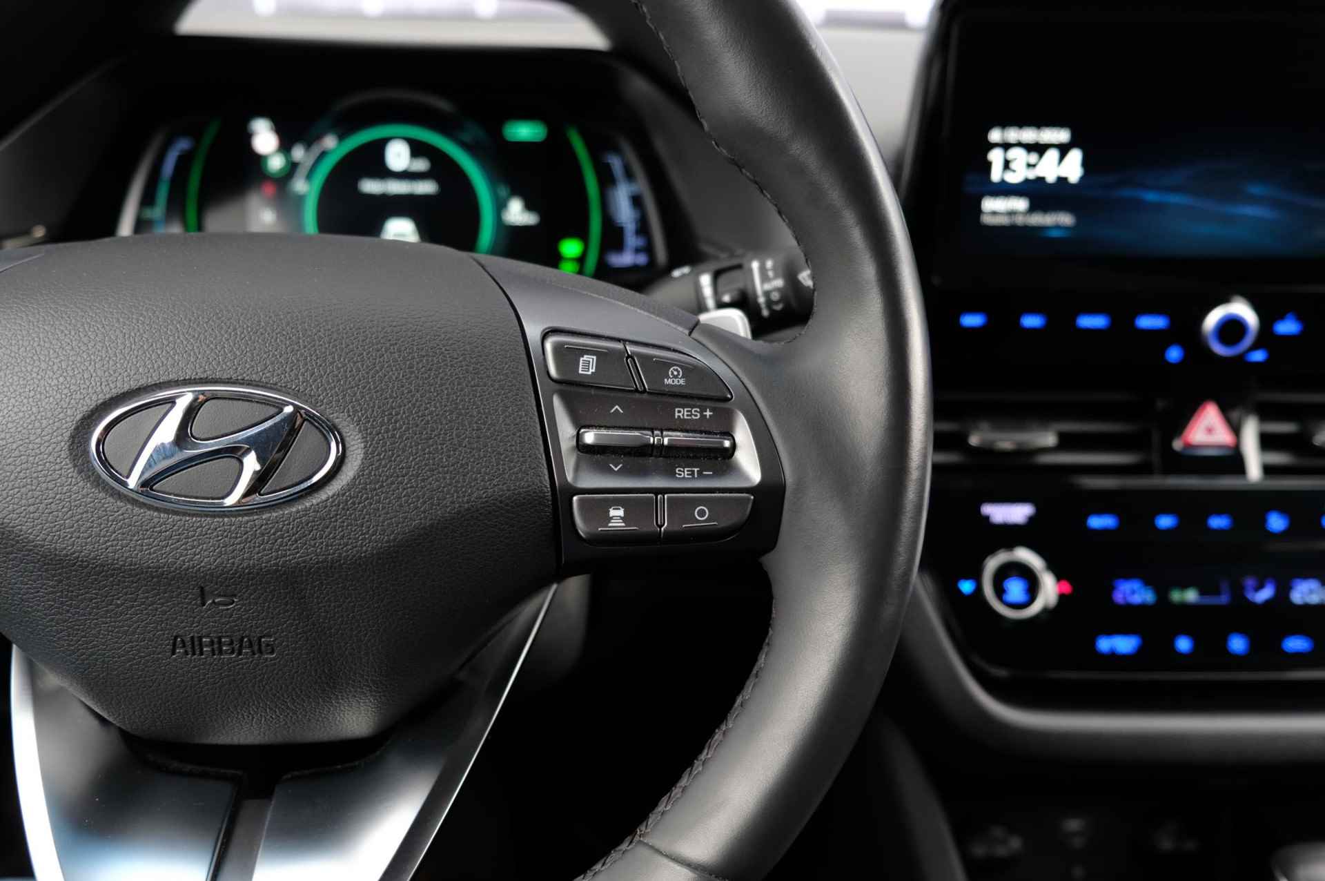 Hyundai IONIQ 1.6 GDi Comfort - Plus | Adaptieve Cruise Control | PDC | Camera | Navigatie | Stoel/Stuur Verwarming | Apple Carplay | LED-Verlichting | - 13/33