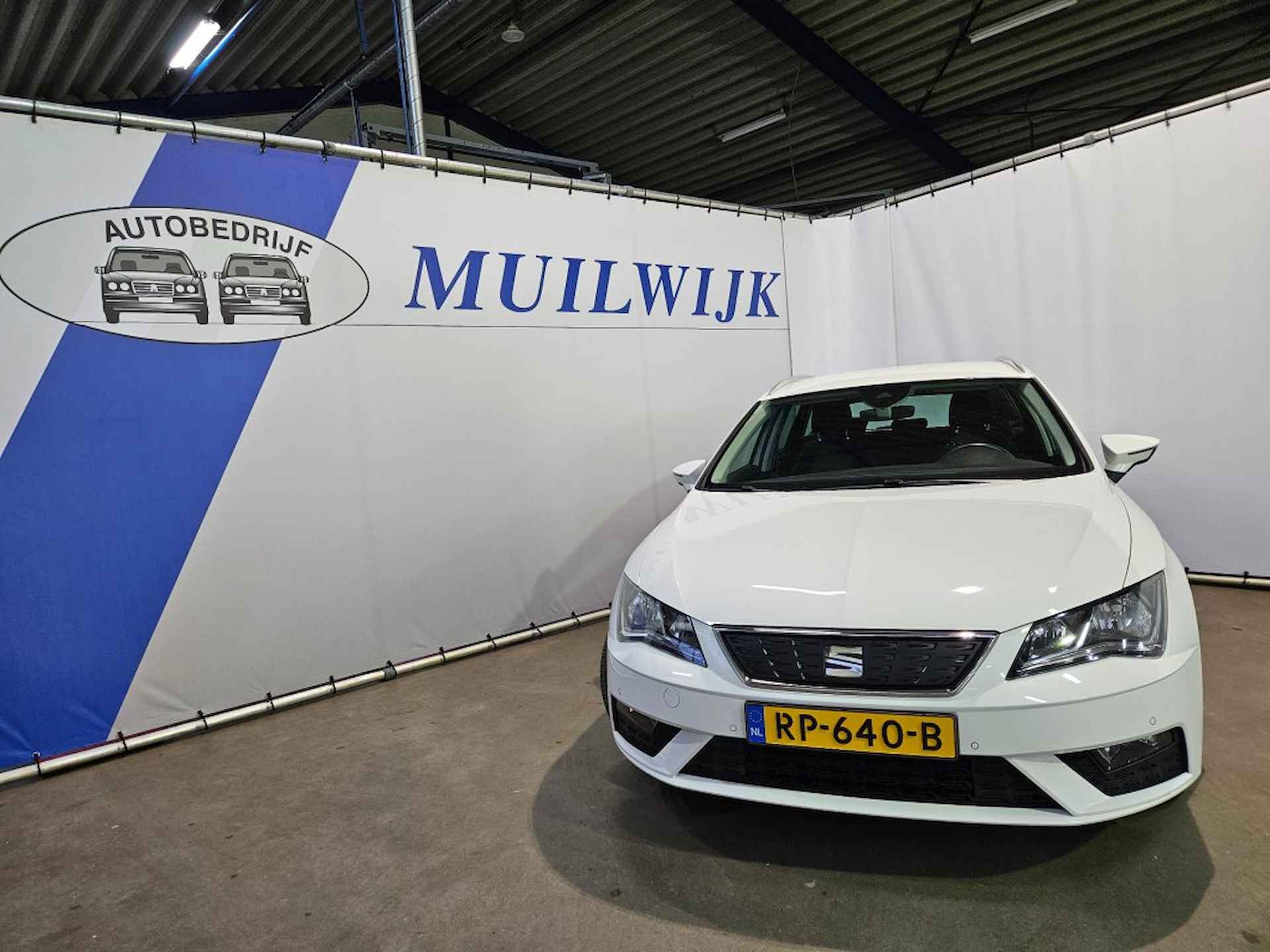 SEAT Leon ST 1.0 EcoTSI Style Business Intense / Navi / NL Auto - 5/49