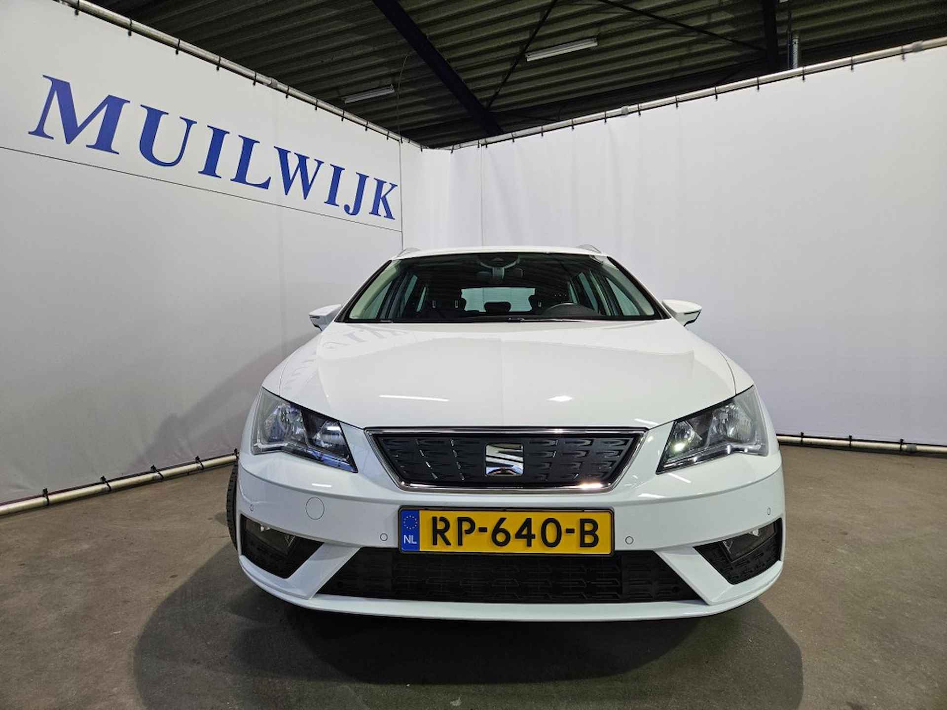 SEAT Leon ST 1.0 EcoTSI Style Business Intense / Navi / NL Auto - 7/49