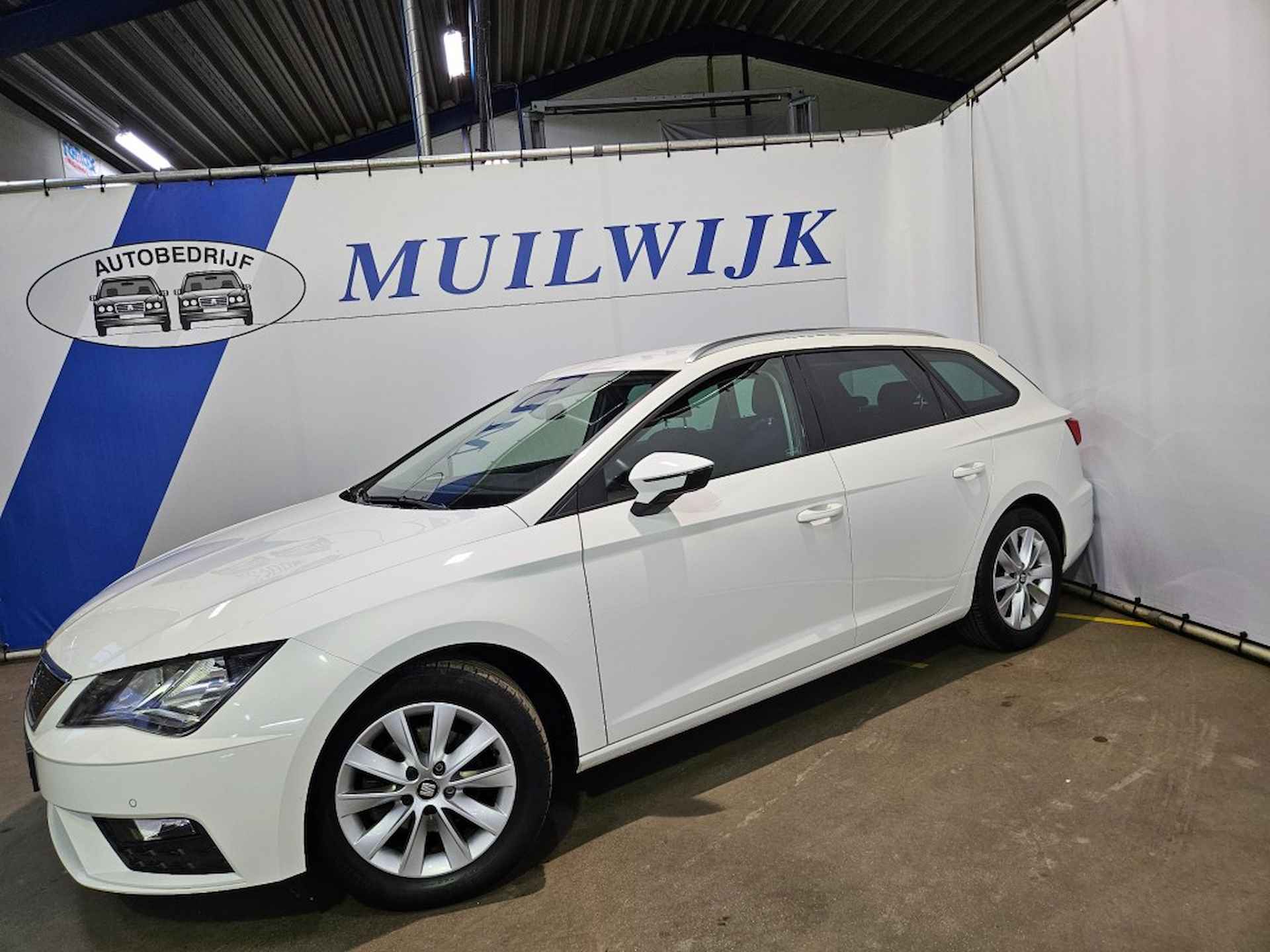 SEAT Leon ST 1.0 EcoTSI Style Business Intense / Navi / NL Auto - 8/49