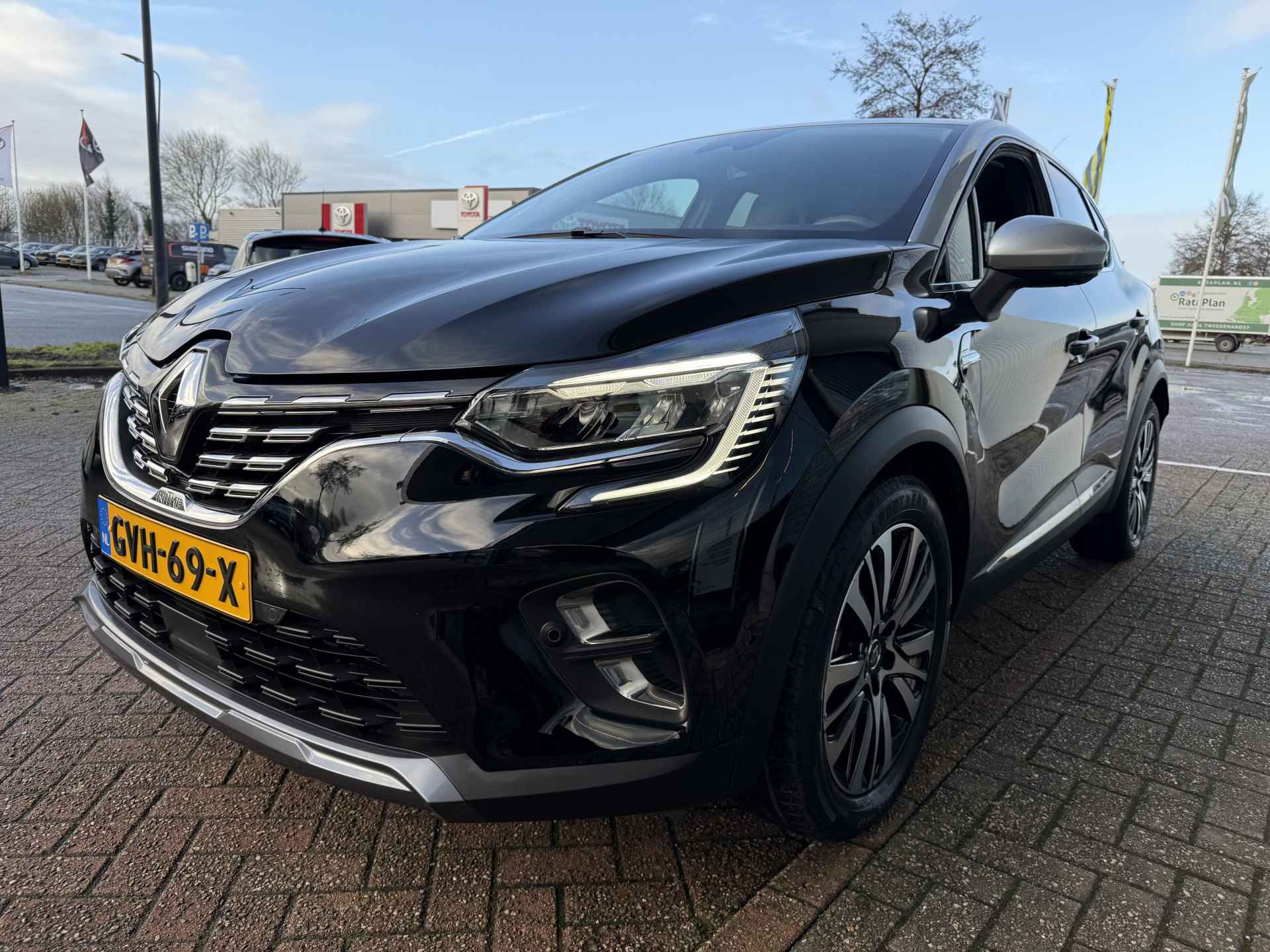 Renault Captur 1.6 E-Tech Plug-in Hybrid 160 Initiale Paris | Bose | 360 camera | stoel- en stuurverwarming | tijdelijk gratis Top Afleverpakket twv Eur 695 - 4/48