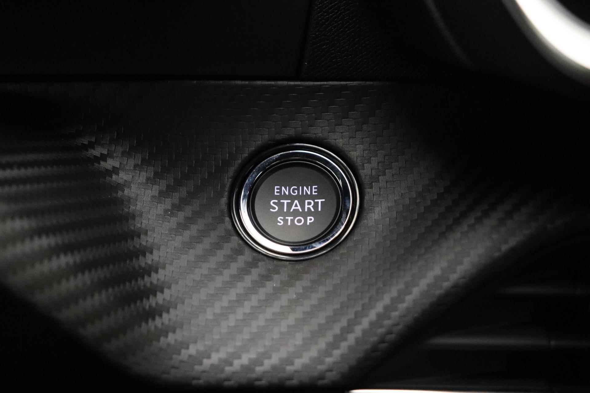 Peugeot e-2008 EV GT 50 kWh | Cruise control | Climate control | Navigatie | Parkeersensoren | Achteruitrijcamera | - 26/35