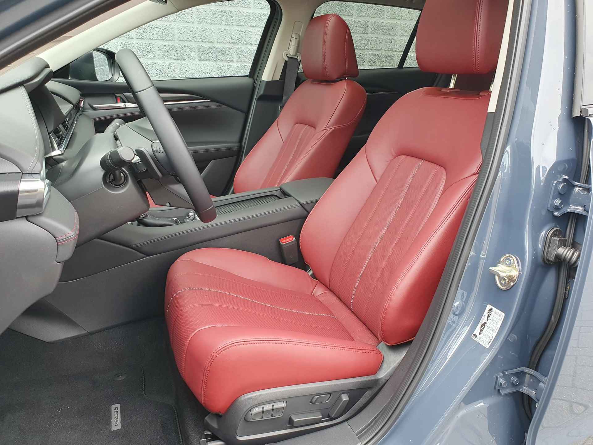 Mazda 6 Sportbreak 2.5 SkyActiv-G 194 Homura | Leder | Stoel ventilatie vóór | Navigatie | Camera | Bose Geluidssysteem | - 7/39