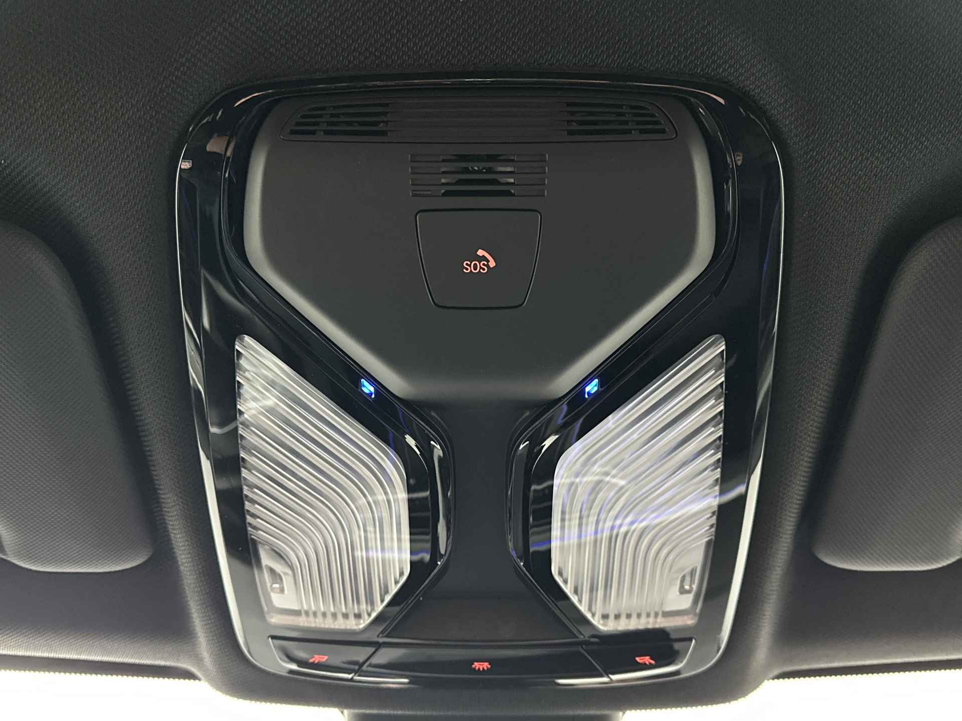 BMW X5 xDrive30d | M Adaptief onderstel | Comfort Access | Sportstoelen voor | BMW Live Cockpit Professional | 	High-beam assistant | Adaptieve LED koplampen | - 24/29