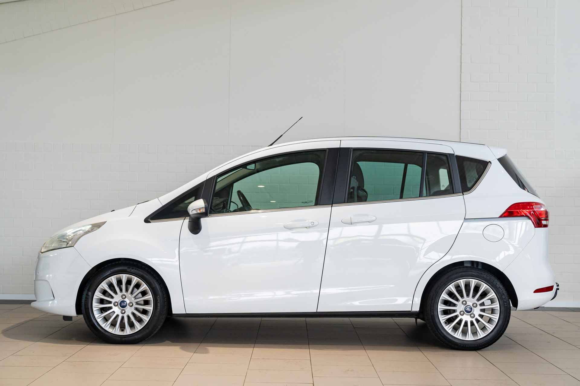 Ford B-Max 1.0 EcoBoost Titanium - 4/34