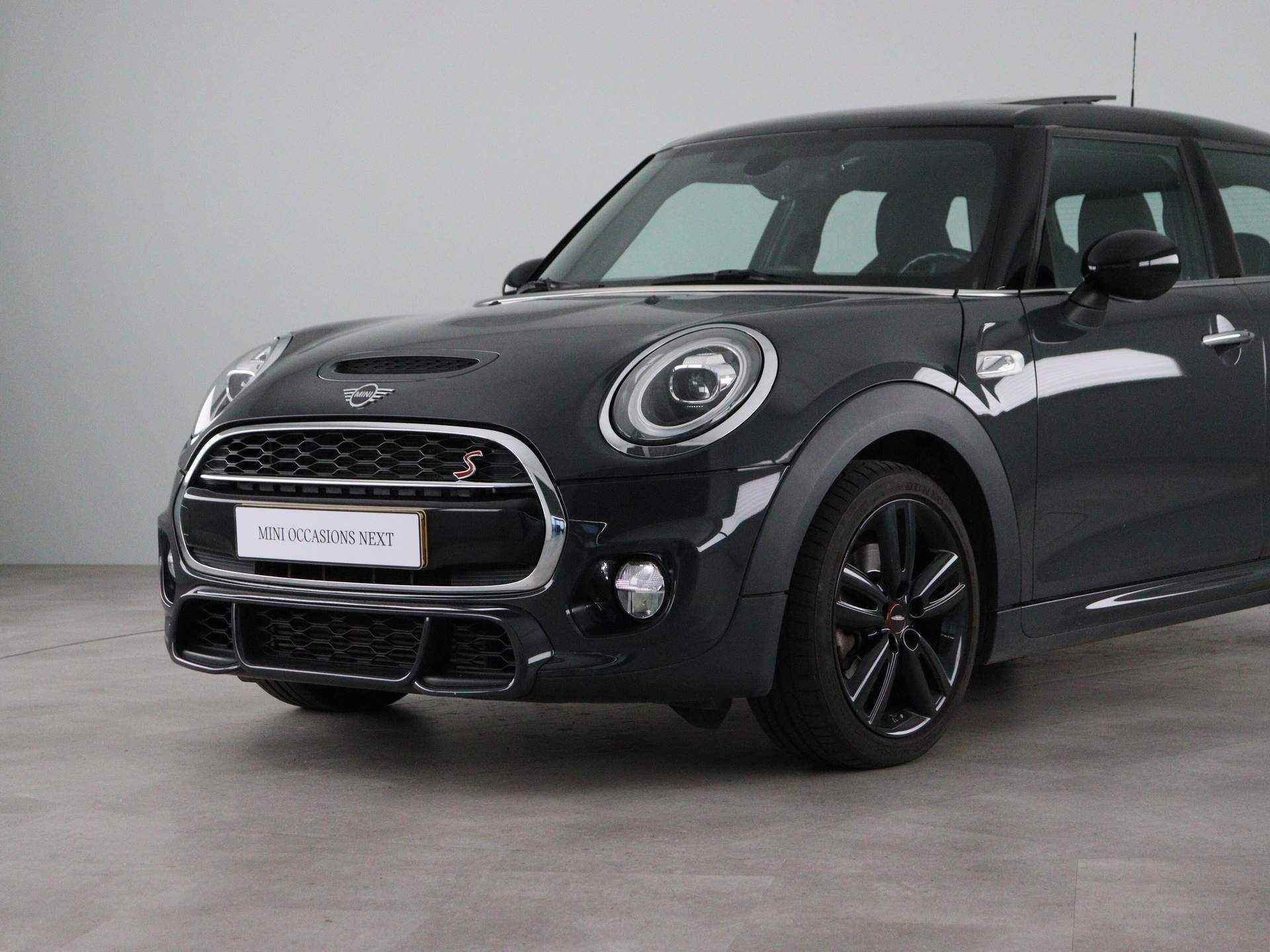 MINI 5-deurs Cooper S Knightsbridge Edition Aut. - 21/24