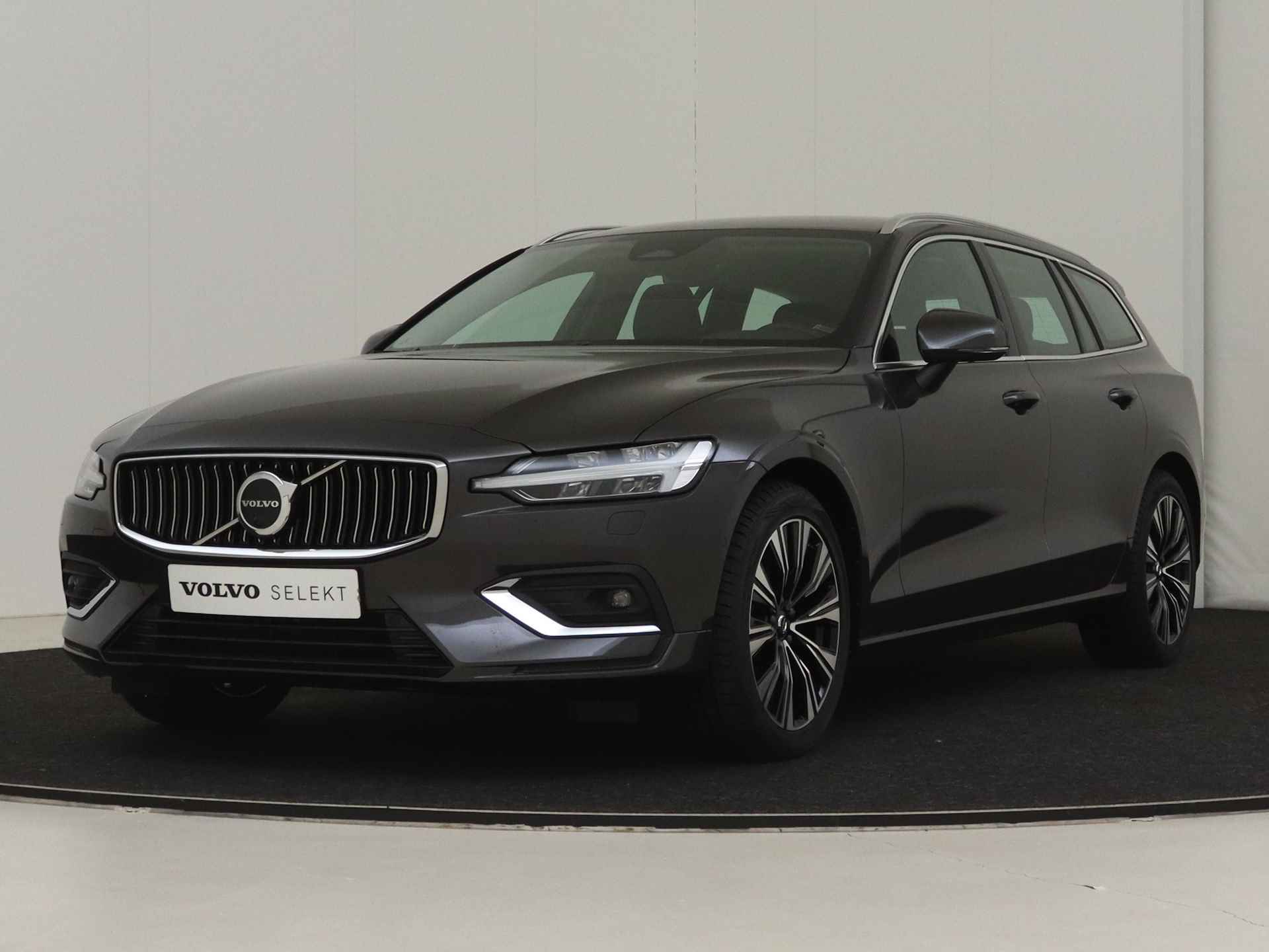 Volvo V60 B3 Plus Bright | Harman/Kardon | Adaptive cruise | 360° Camera | Memory-Seats | Lighting-Pack | Standkachel | Trekhaak | BLIS - 3/16