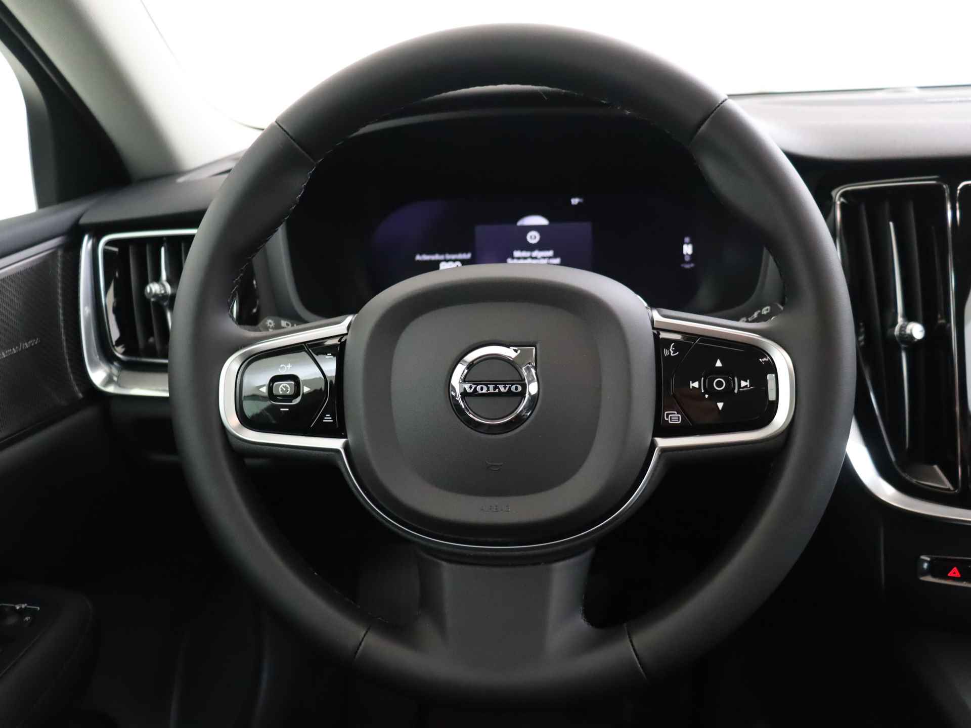 Volvo V60 B3 Plus Bright | Harman/Kardon | Adaptive cruise | 360° Camera | Memory-Seats | Lighting-Pack | Standkachel | Trekhaak | BLIS - 16/16