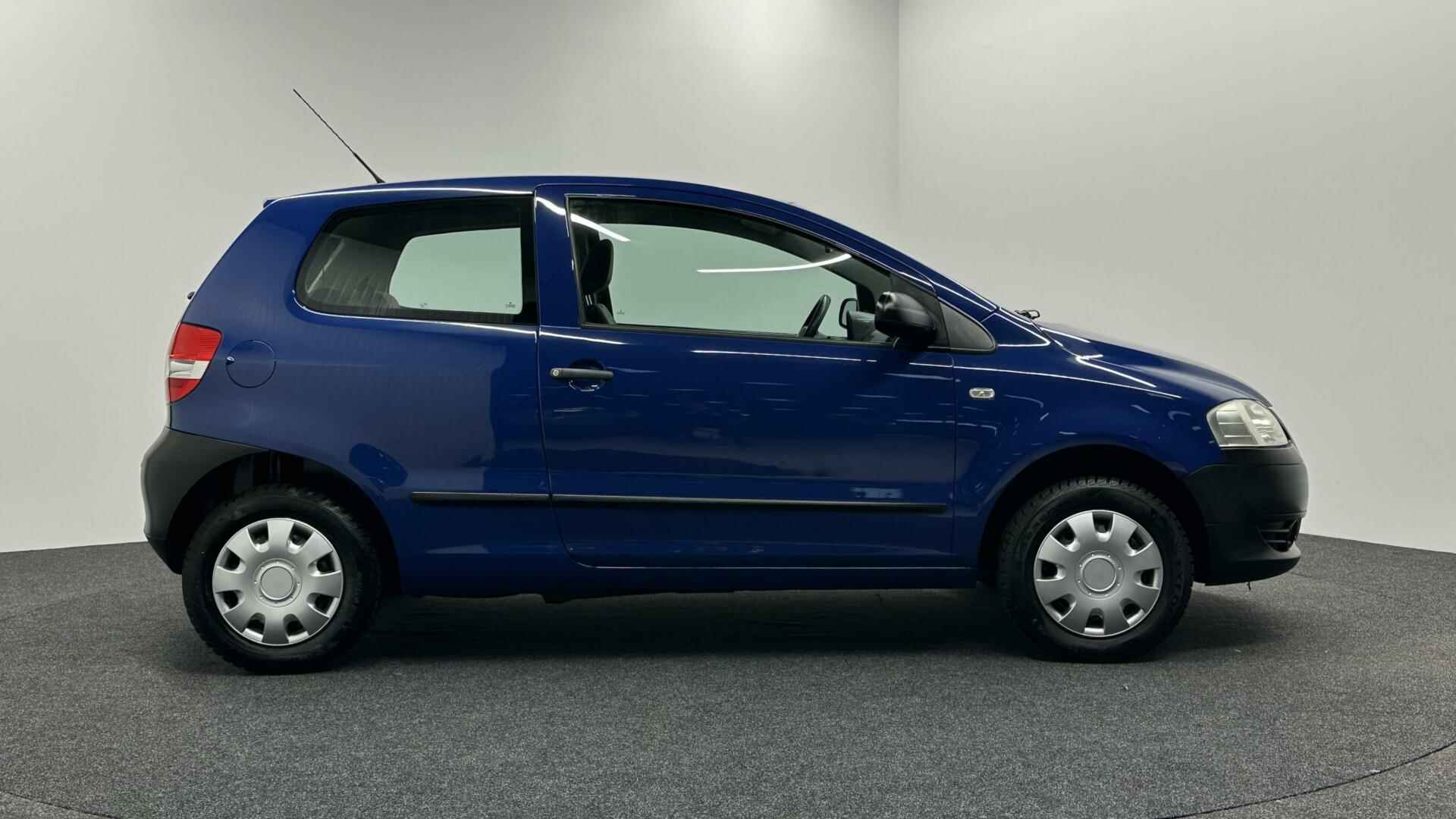 Volkswagen Fox 1.2 Trendline - 10/22